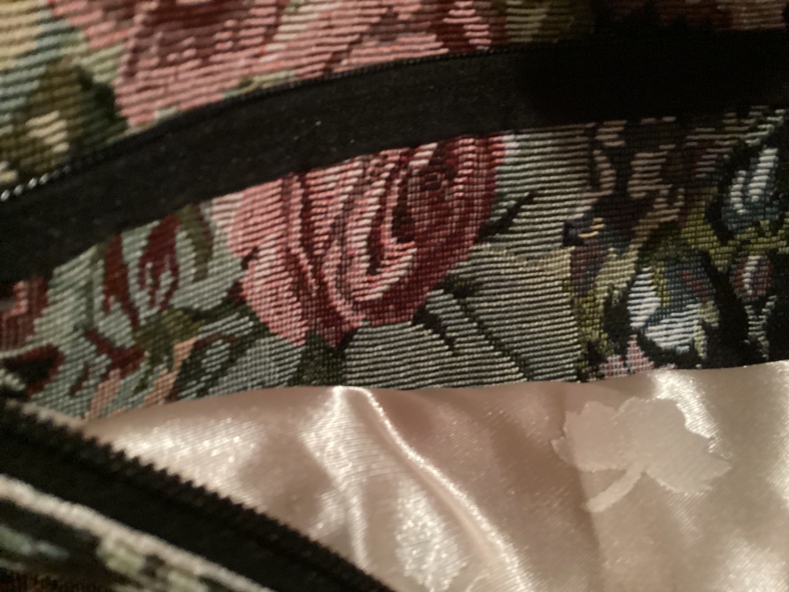 Handbag-Luxurious-Crossbody-15x15x5-Tapestry-Black Floral-Limited Design!