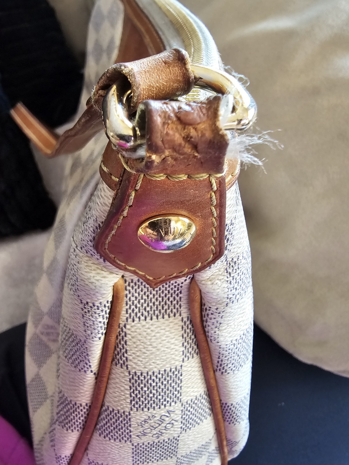 Louis Vuitton Siracusa Shoulder Bag PM Leather Wt