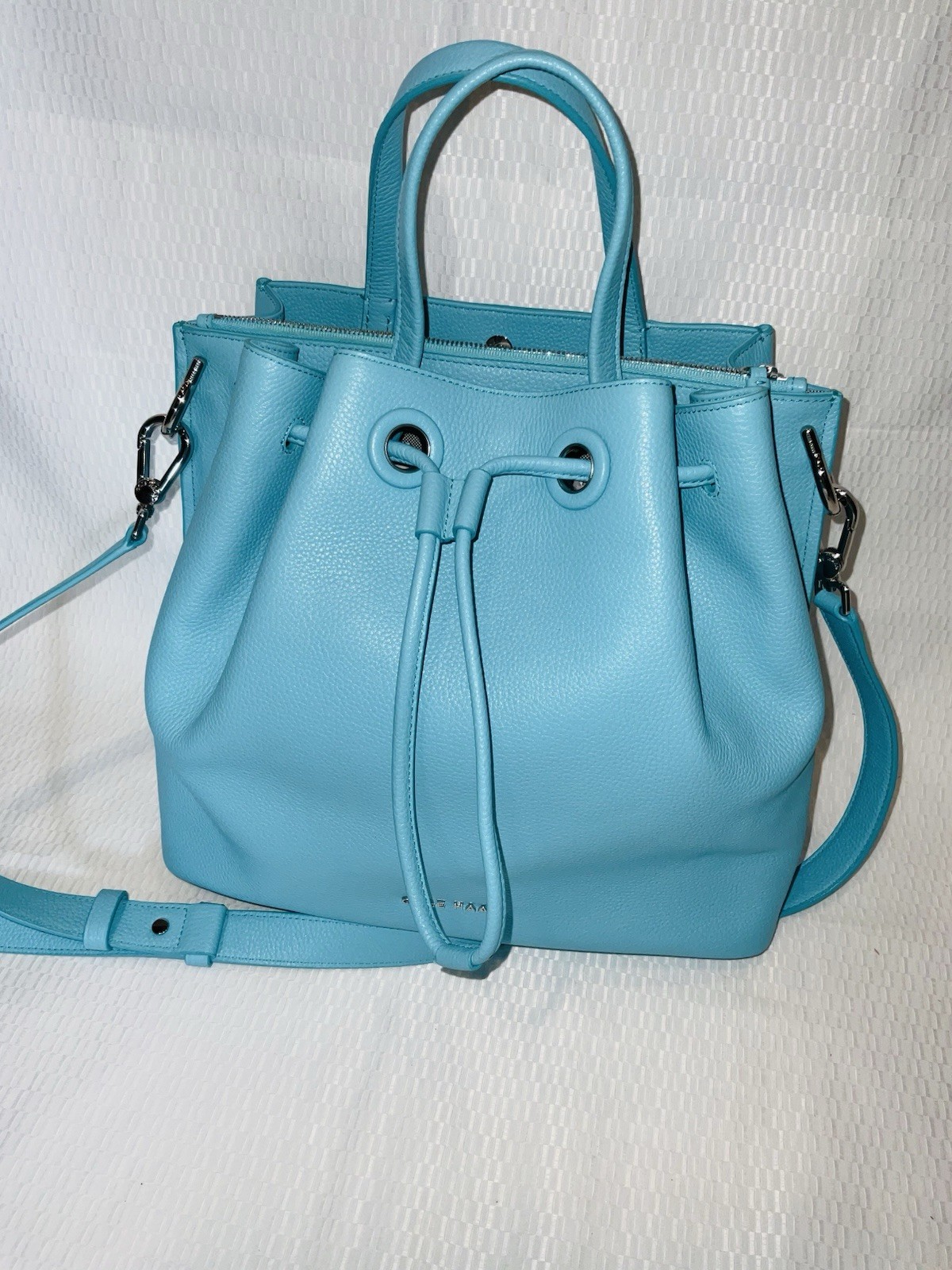 COLE HAAN GRAND SERIES AQUA PEBBLED LEATHER DRAWSTRING BUCKET BAG