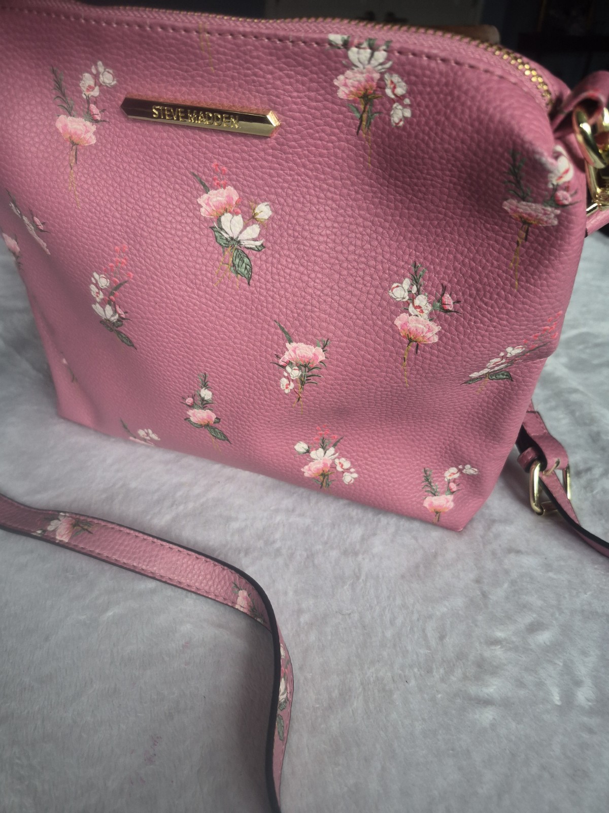 floral women hang bag steve madden soft pink floral crossover