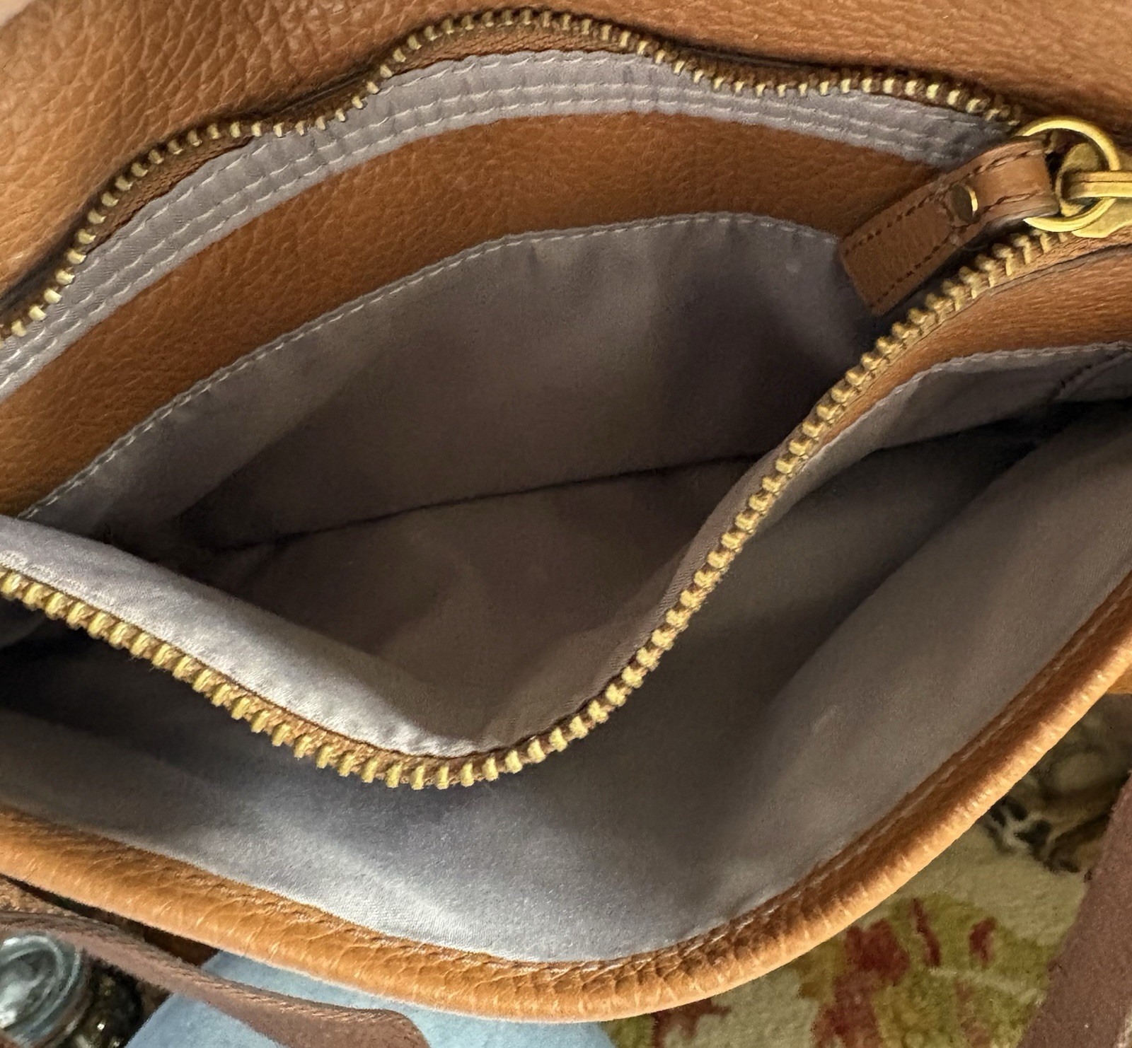 FOSSIL Pebbled Leather TESSA CROSSBODY BAG! Neutral Brown 8inx10.5in 28in Strap