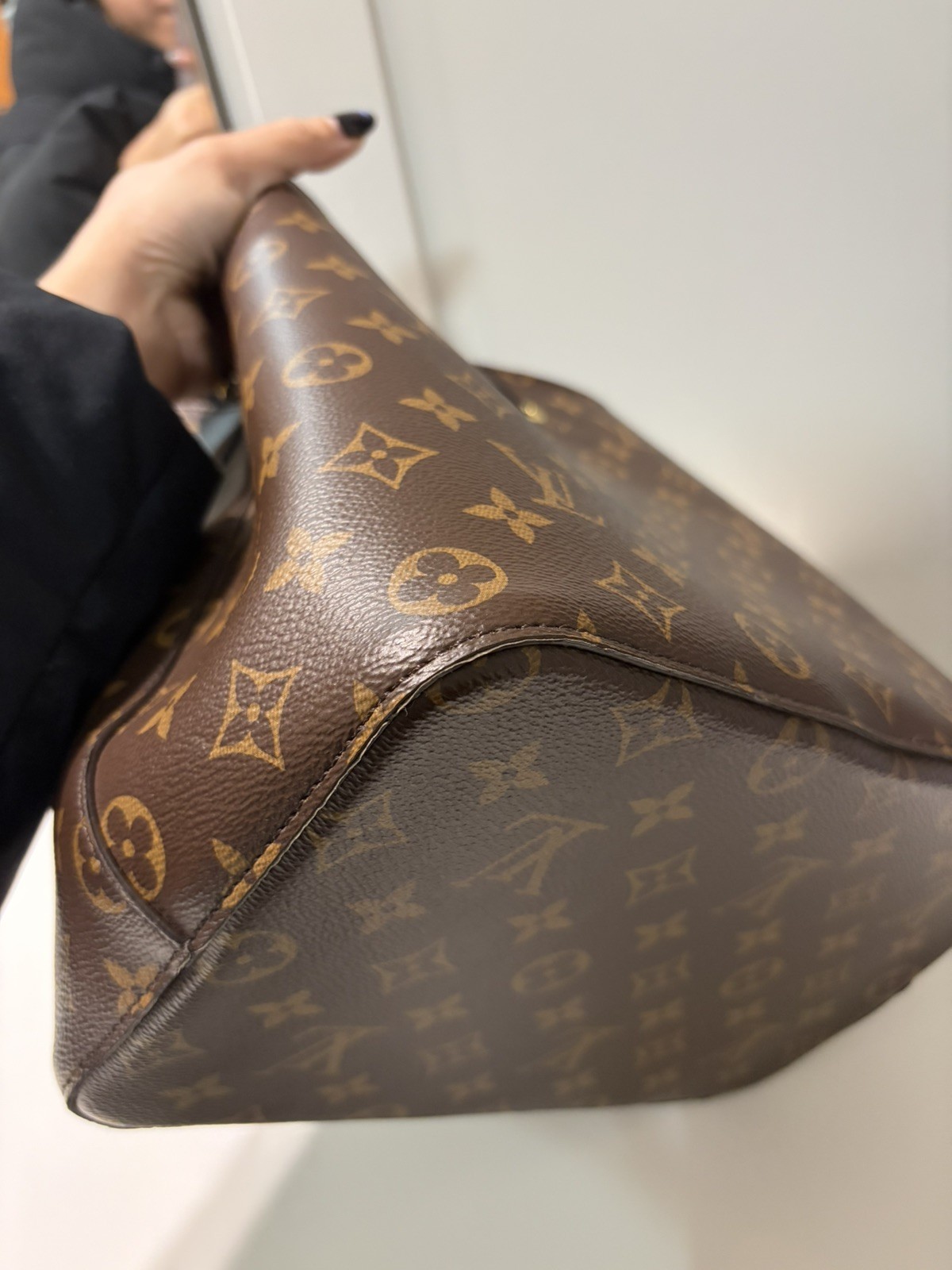 Louis Vuitton NeoNoe Monogram Noir MICROCHIPPED