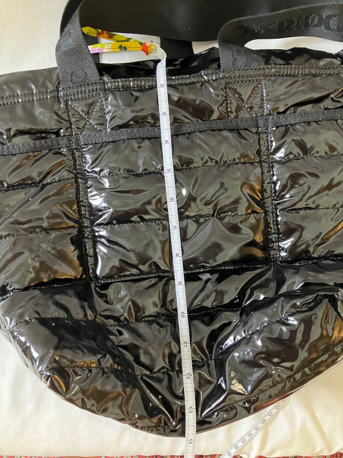 LeSportsac solid Black Shine puffy quilted medium tote bag, EUC!