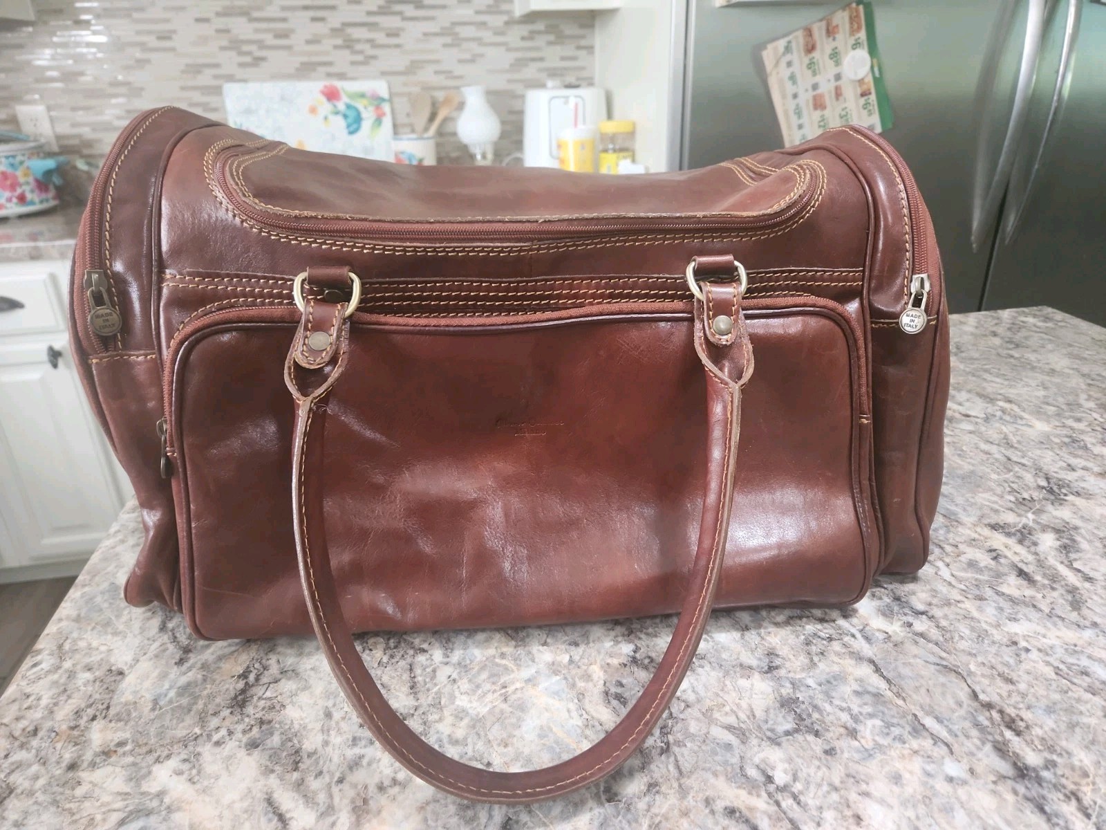 Alberto Bellucci Milano Large Leather 22″L 12″D 12″W Duffle Bag EUC