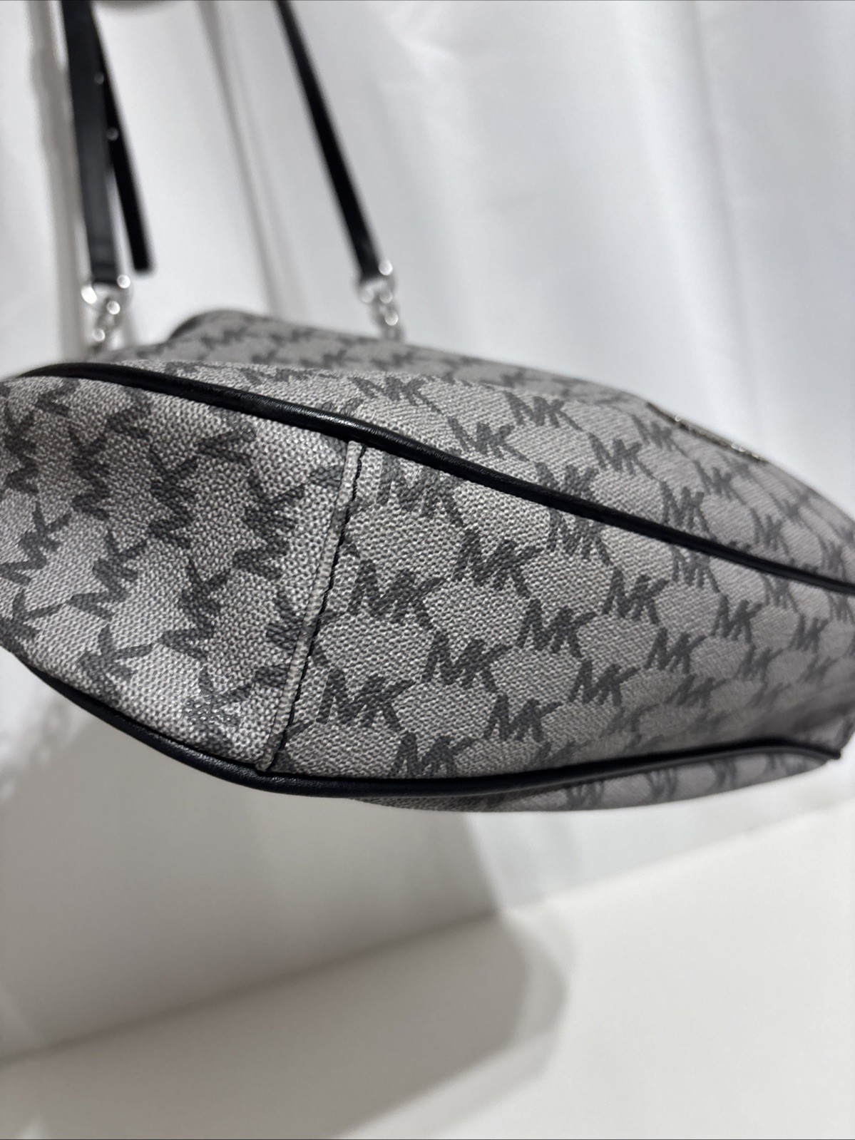 Michael Kors Jet Set Large Convertible Bag NAT/ACORN Style Grey&Black Silver