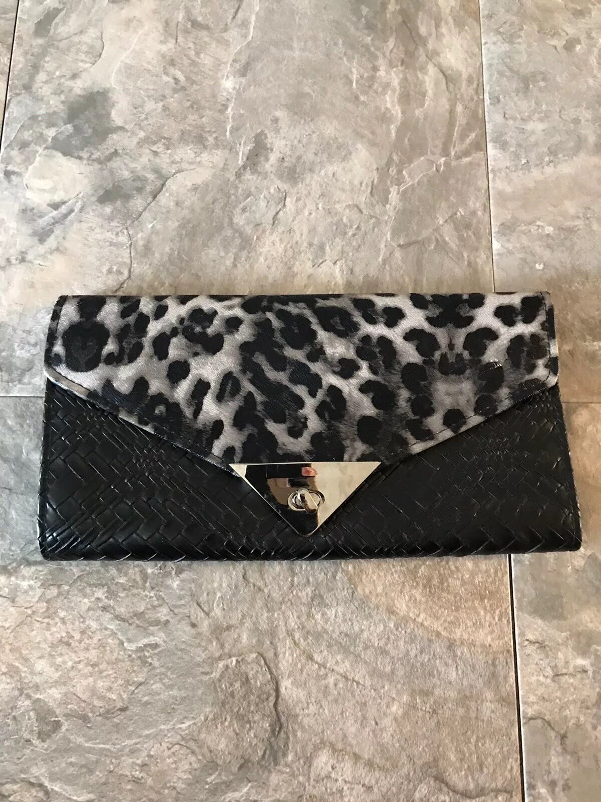 Envelope Clutch Bag Purse Black Weaved/Leopard Print Size 11x6x1.5 .