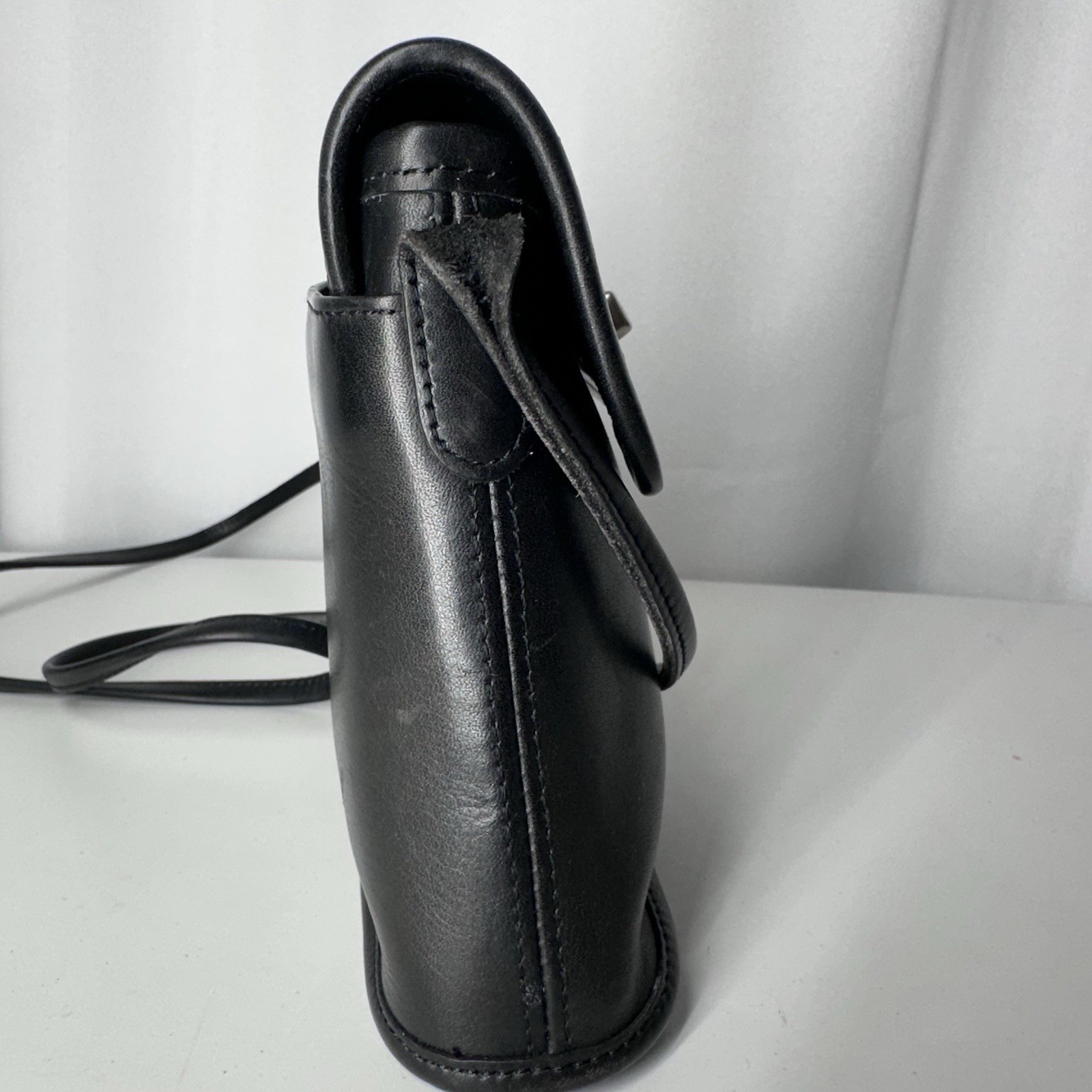 Vintage Coach Tango Flap 9049 Black Leather Turnlock Crossbody