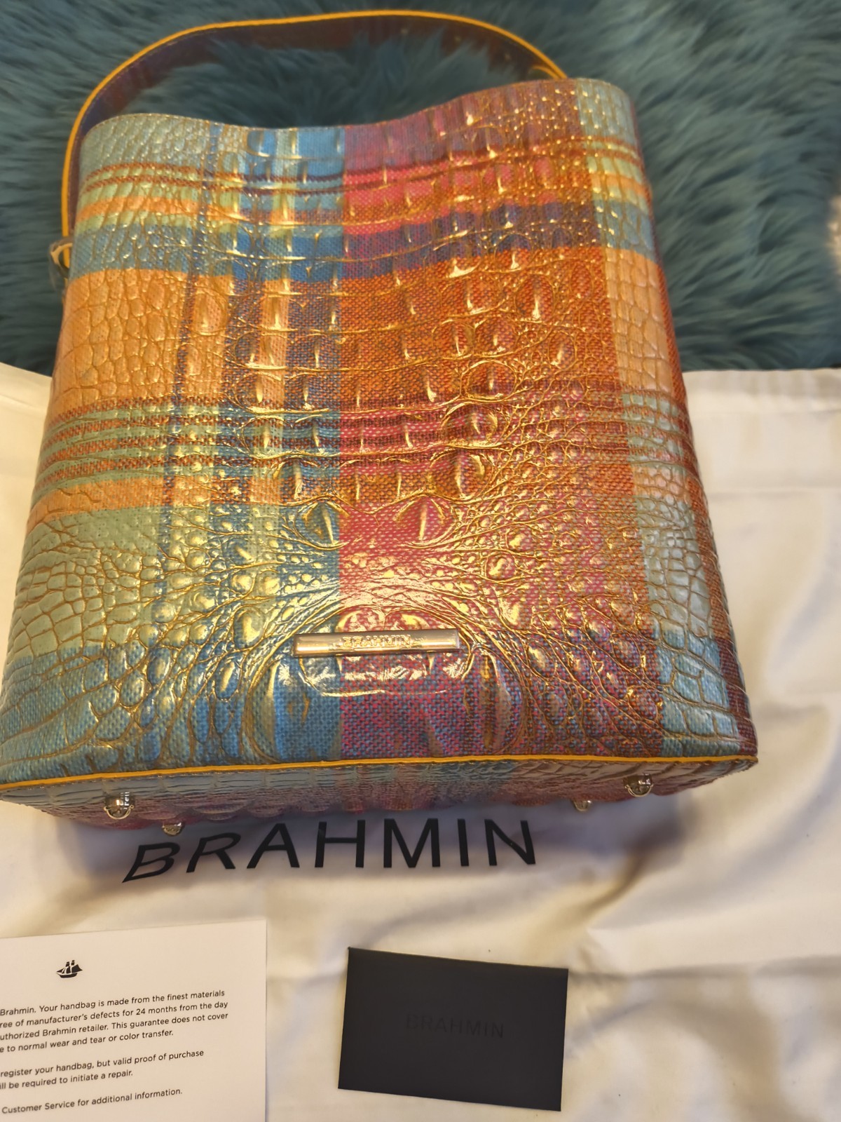 Brahmin picnick melborne bucket bag NWT and dust bag
