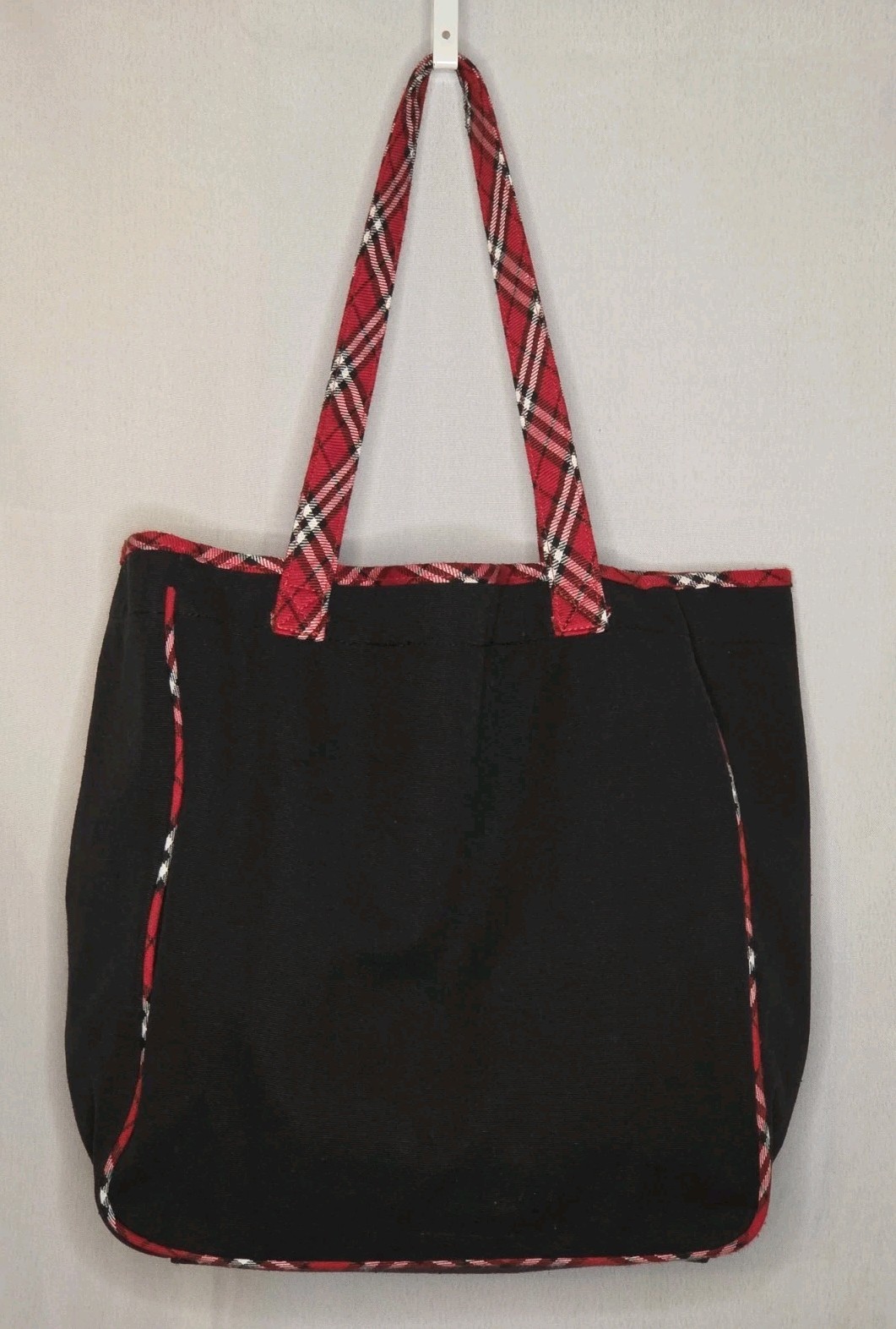 Von Maur Cotton Tote Bag Black With Red Plaid Straps