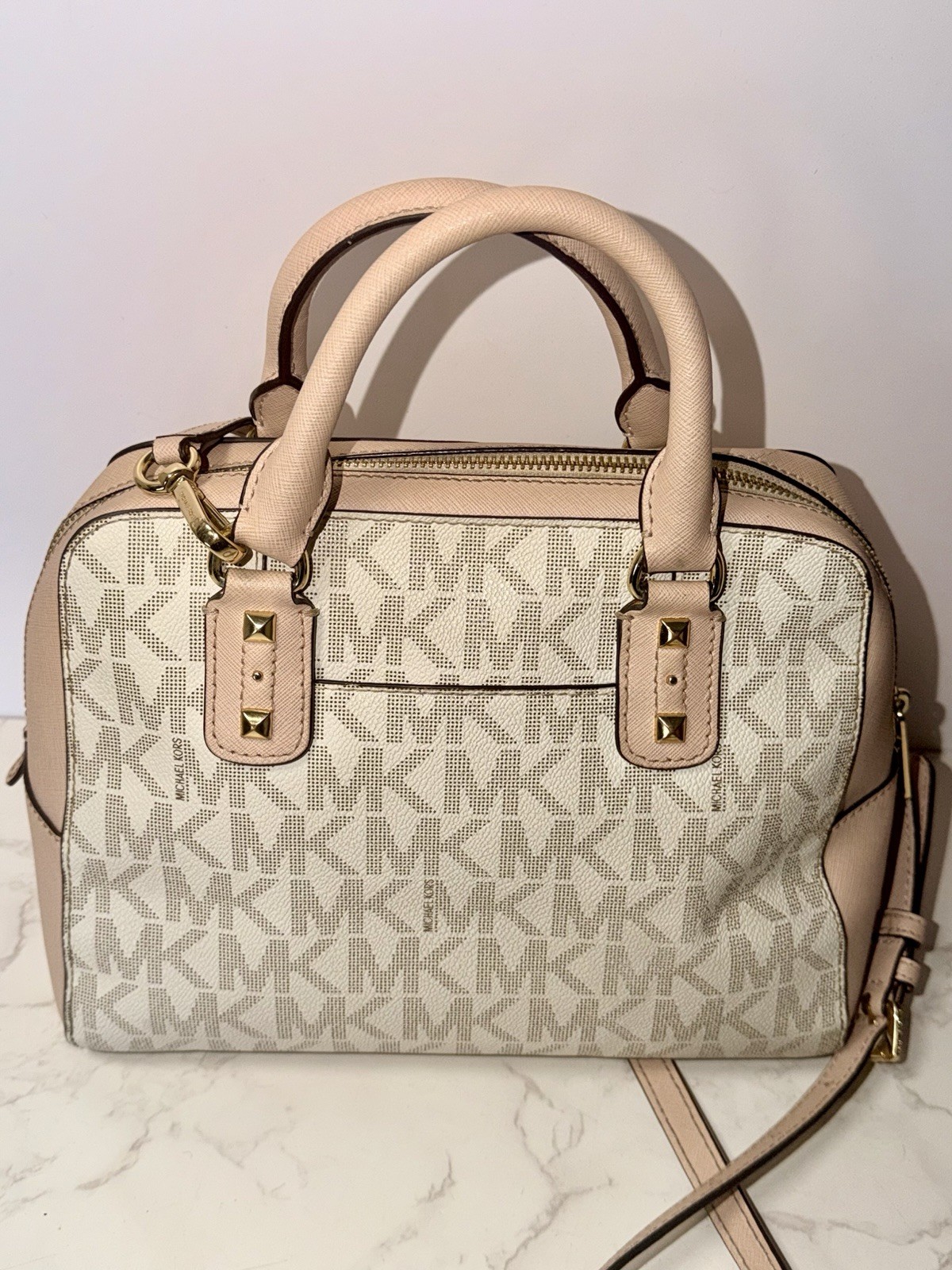 Michael Kors Women’s Signature Pink & Vanilla Gold Studs Satchel Crossbody Purse