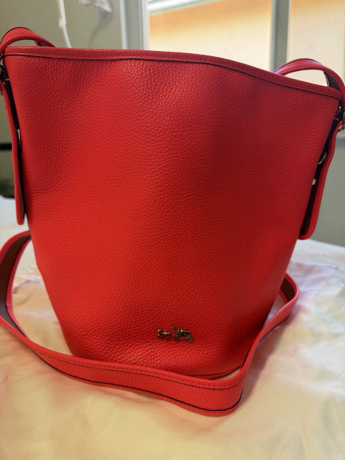 Coach Red Pebbled Bucket Crossbody Bag Zip Closure Adjustable Strap Dust Bag