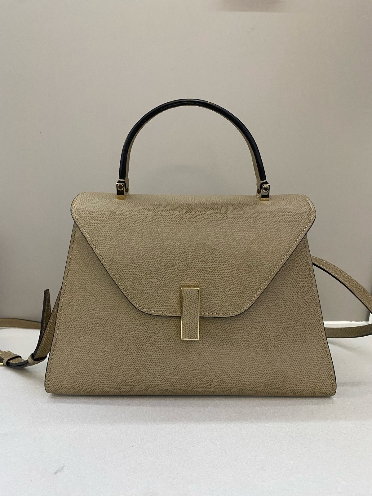 Valextra Medium Izide Shoulder Bag Soft calfskin Oyster Gray / Elephant Grey