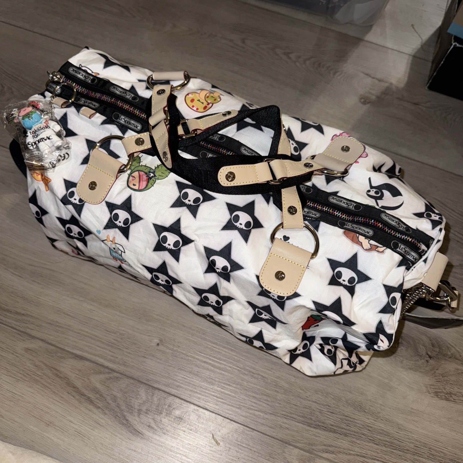 Tokidoki NWT LeSportsac Adios Shoulder Gym Bag Simone Legno Key Chain Charm Rare