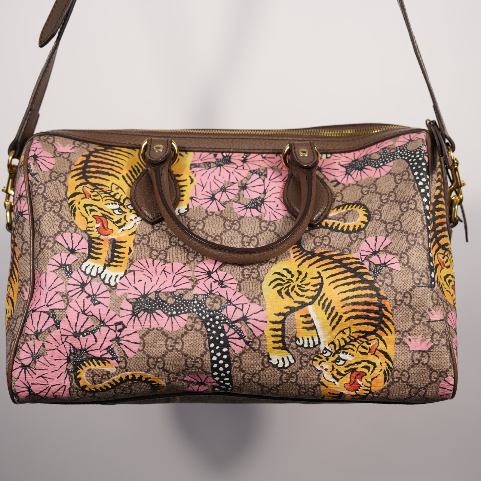 Gucci GG Supreme Monogram Bengal Medium Boston Beige Pink