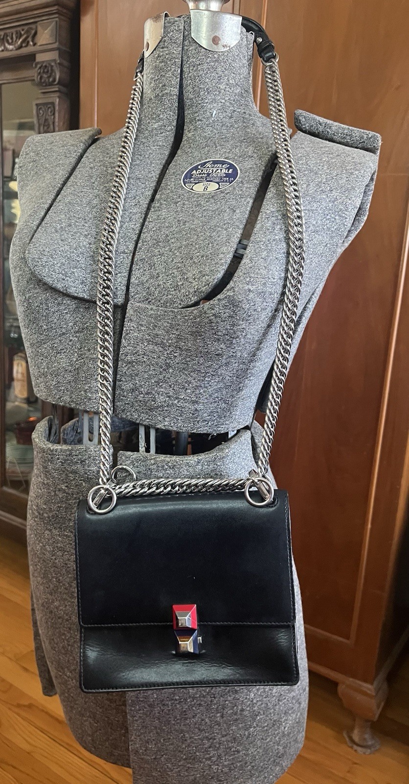 Fendi Kan Black Leather Shoulder Bag Chain Strap Colorblock HW Push Lock Clasp