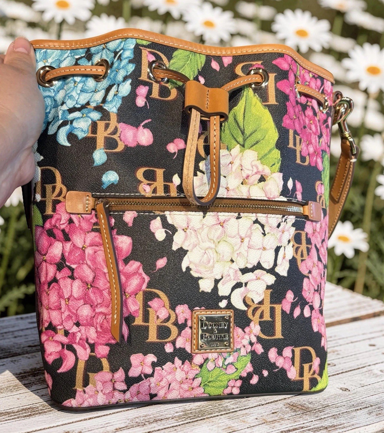 Dooney Bourke Black Pink Blue Hydrangeas Floral Flower Drawstring Bucket Bag