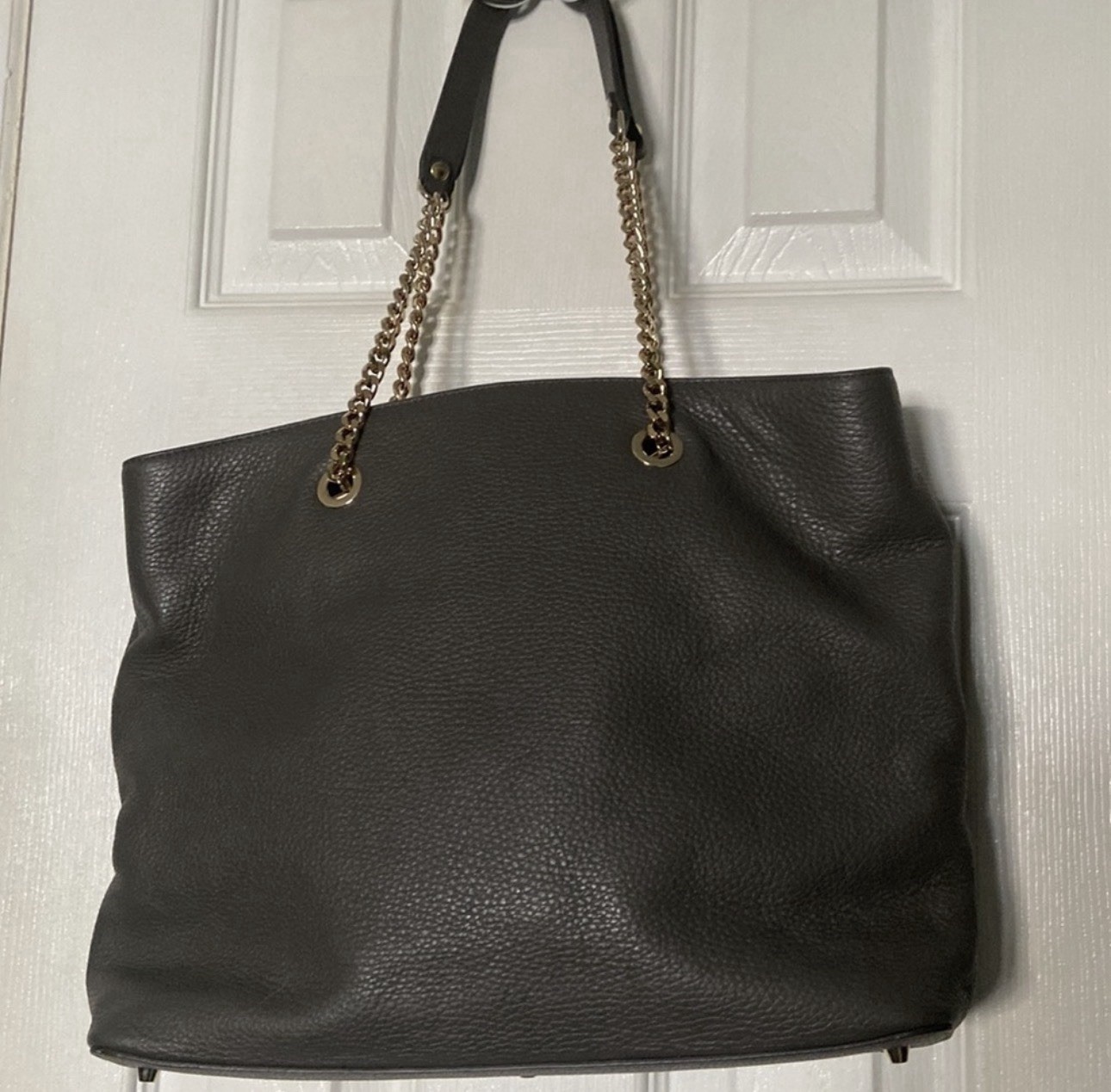 Furla Julia chain leather tote bag inside pocket