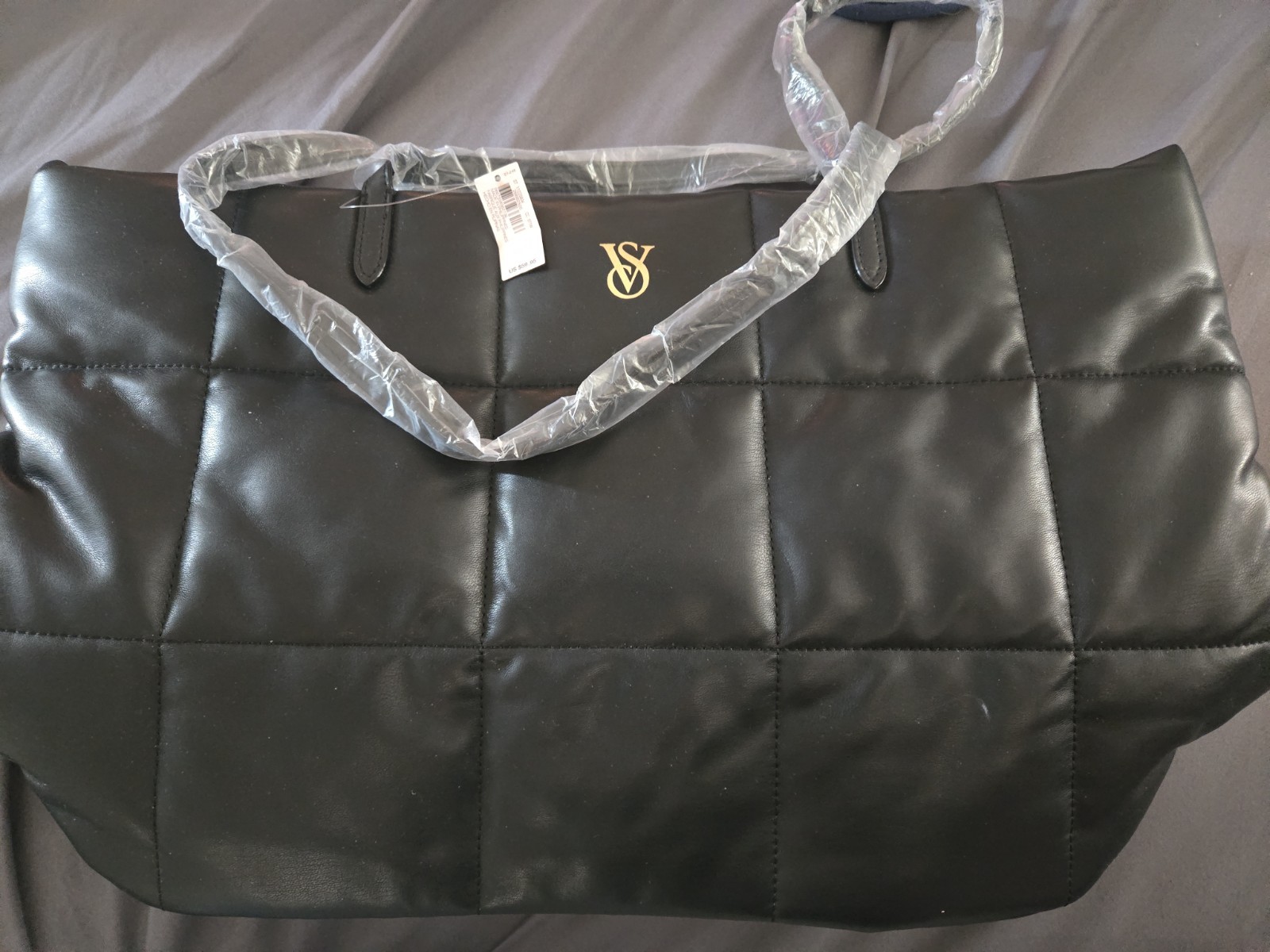 NWT Limited Edition Victoria’s Secret Black Quilted Puffer Tote 16″ x11″ x 7″