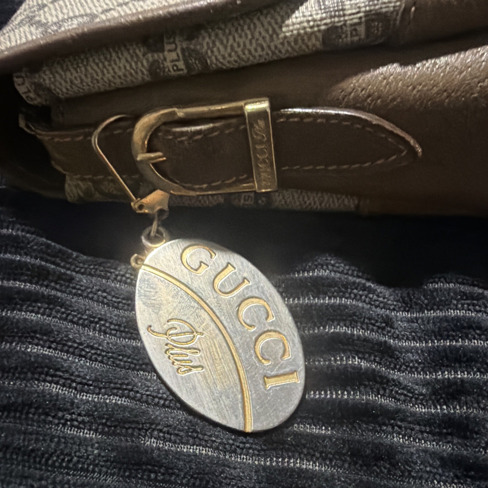 Gucci Plus Vintage Crossbody Bag