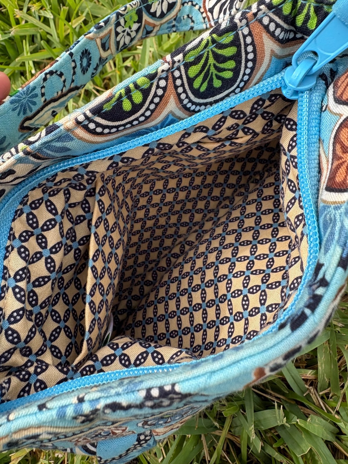 Vera Bradley Bali Blue Pattern Blue Brown Floral Paisley Shoulder Hannah Bag