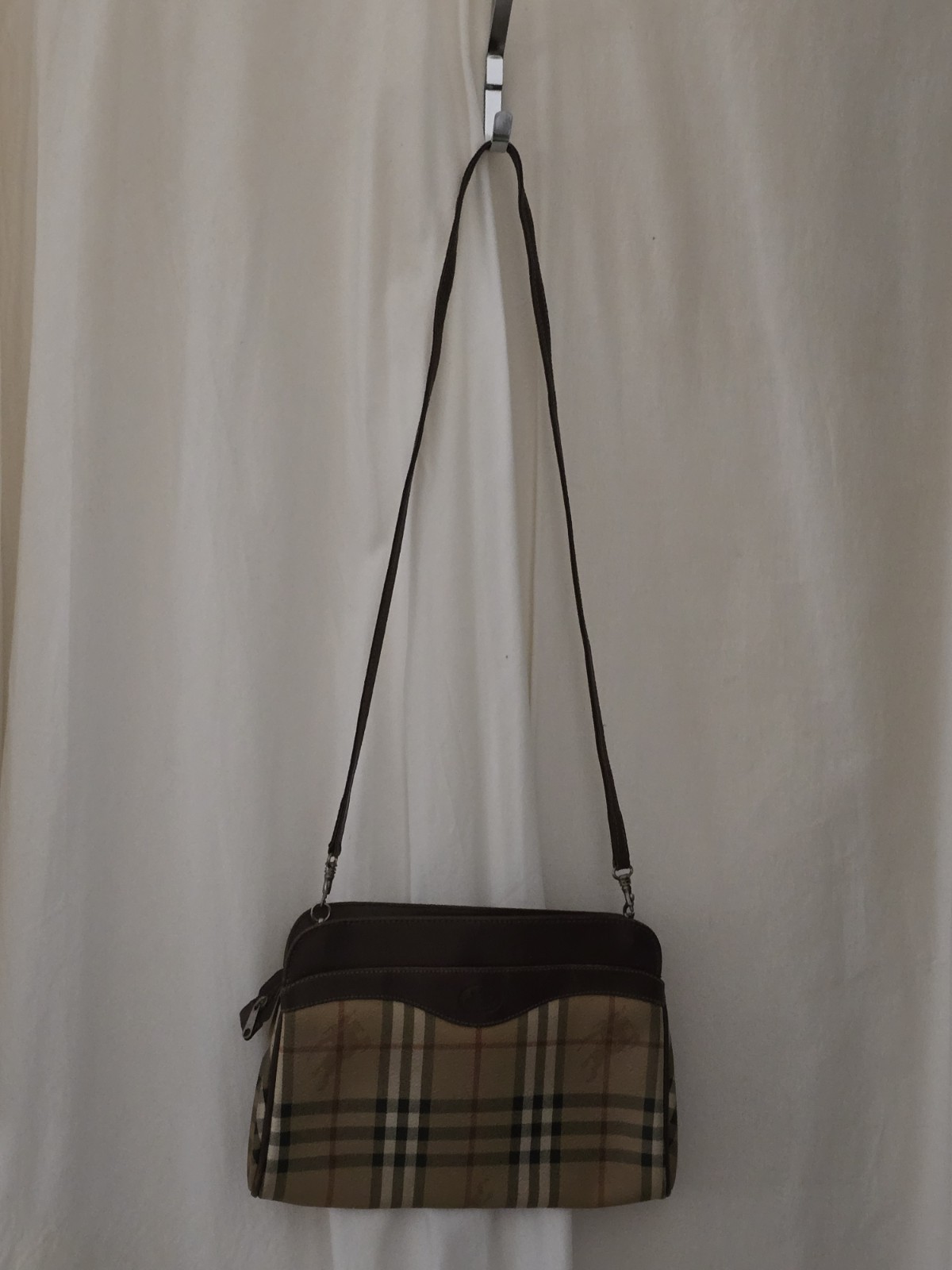 BURBERRY Vintage Nova Check Clutch Shoulder Crossbody Bag With Strap Leather