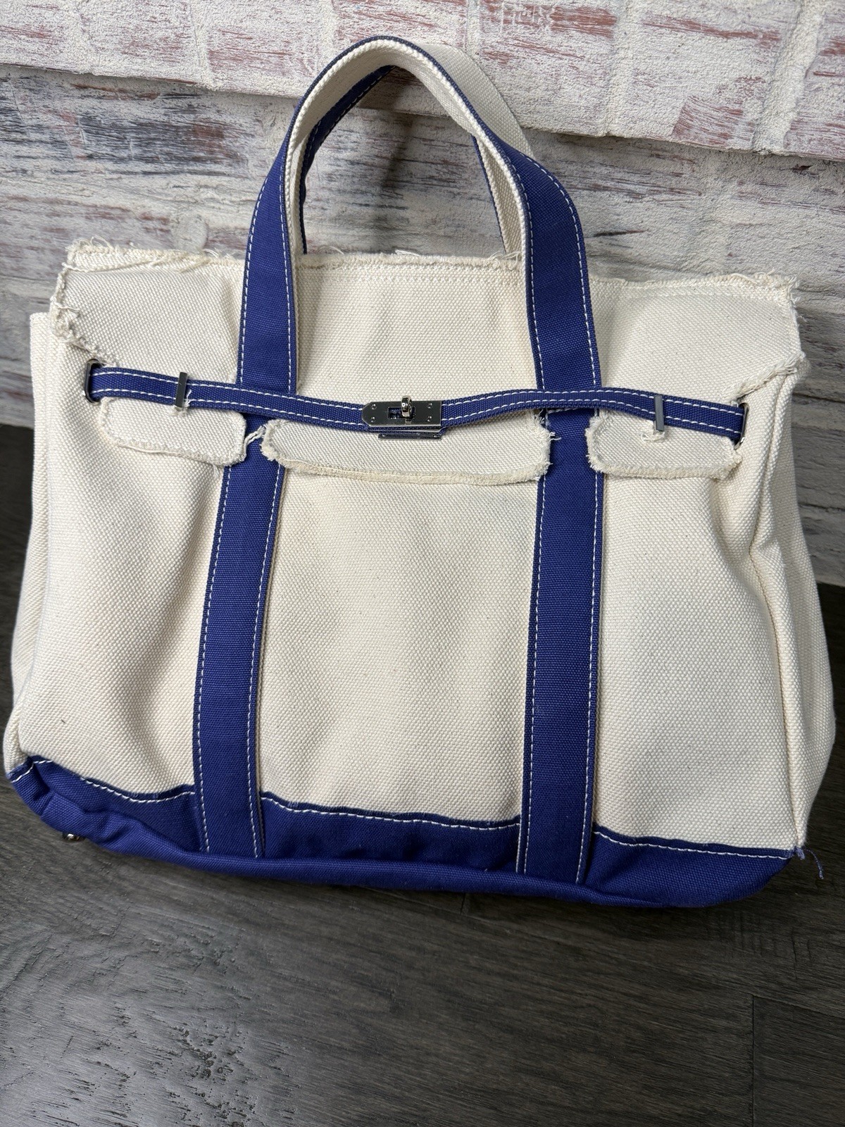 Sunwin Madaket Classic Large Tote Bag Canvas Natural with Blue Trim Silver