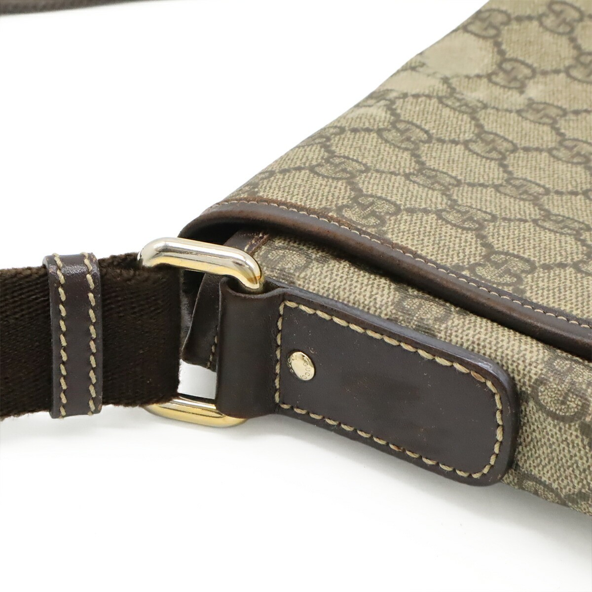 Gucci GG Supreme Shoulder Bag – DUTY FREE