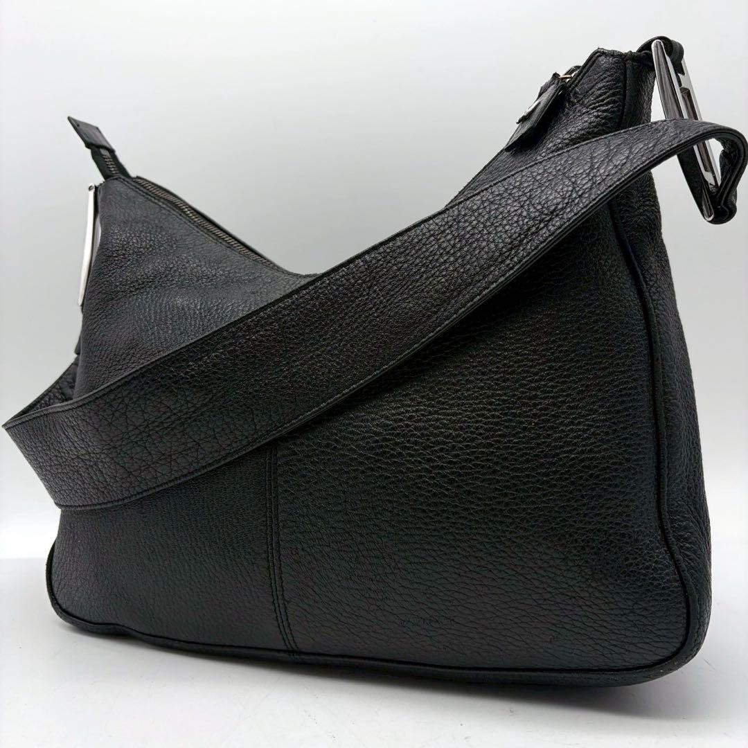 Fendi FF Hardware Leather Shoulder Bag Black 30x18x11cm Handle 10cm Authentic