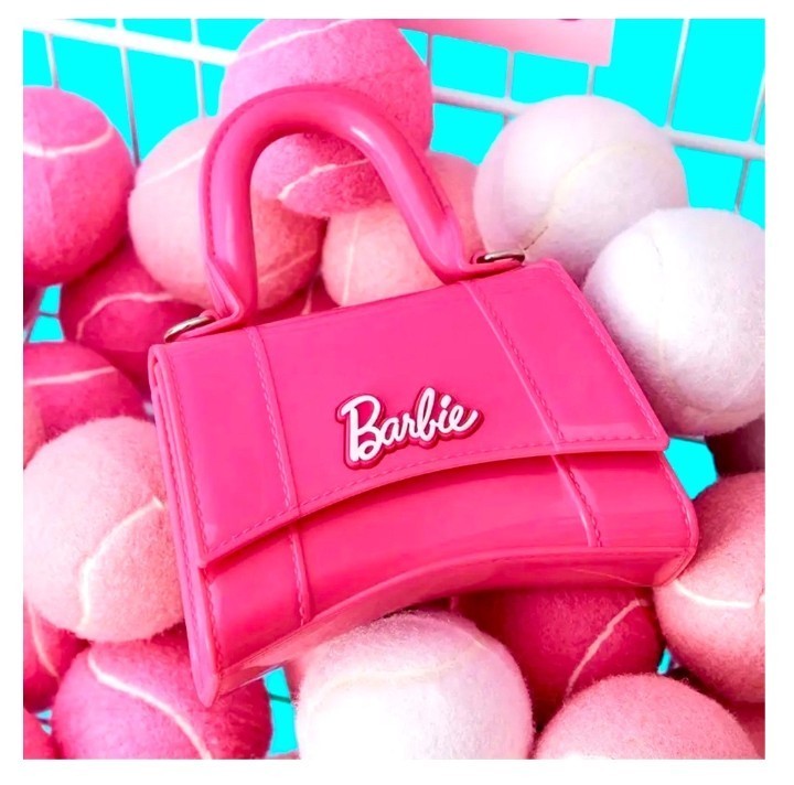 RARE BARBIE JELLY Hourglass Miniso Hot Pink Chain X-body Bag Tote SOLD OUT NWT💕