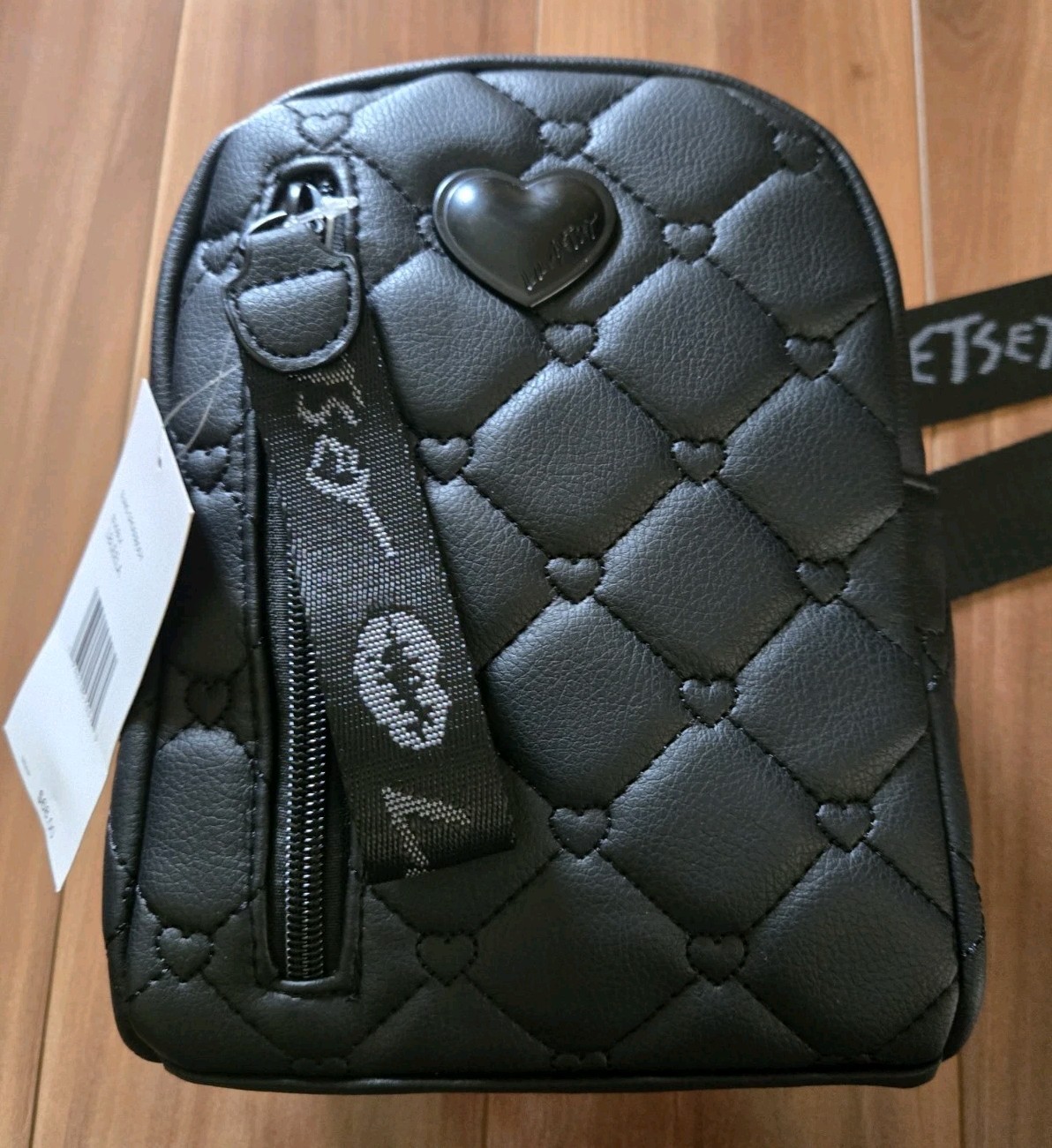 NWT Betsey Johnson Luv Betsey Black Quilted Heart Purse Crossbody Sling Bag Pack