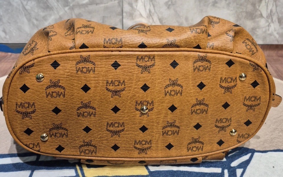 Authentic MCM Brown Visetos Logo Shoulder Bag Purse Gold Hardware Zip Pre-loved