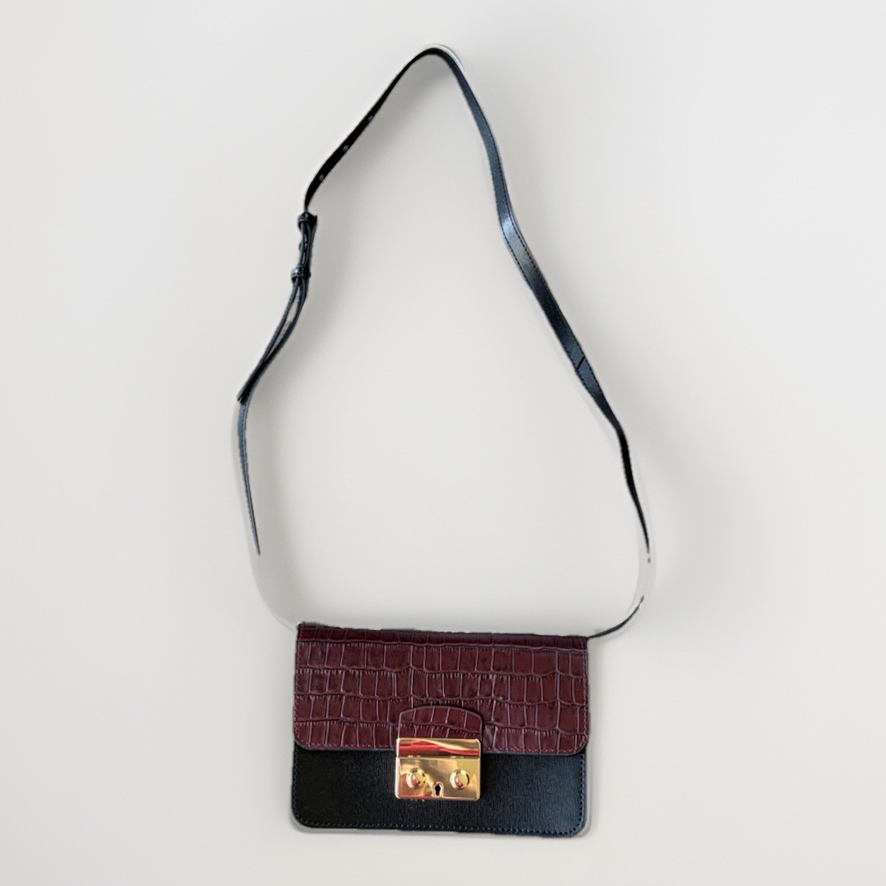 Tuckernuck Croc Embossed Leather Small Box Bag NWT Purse 5×7.5