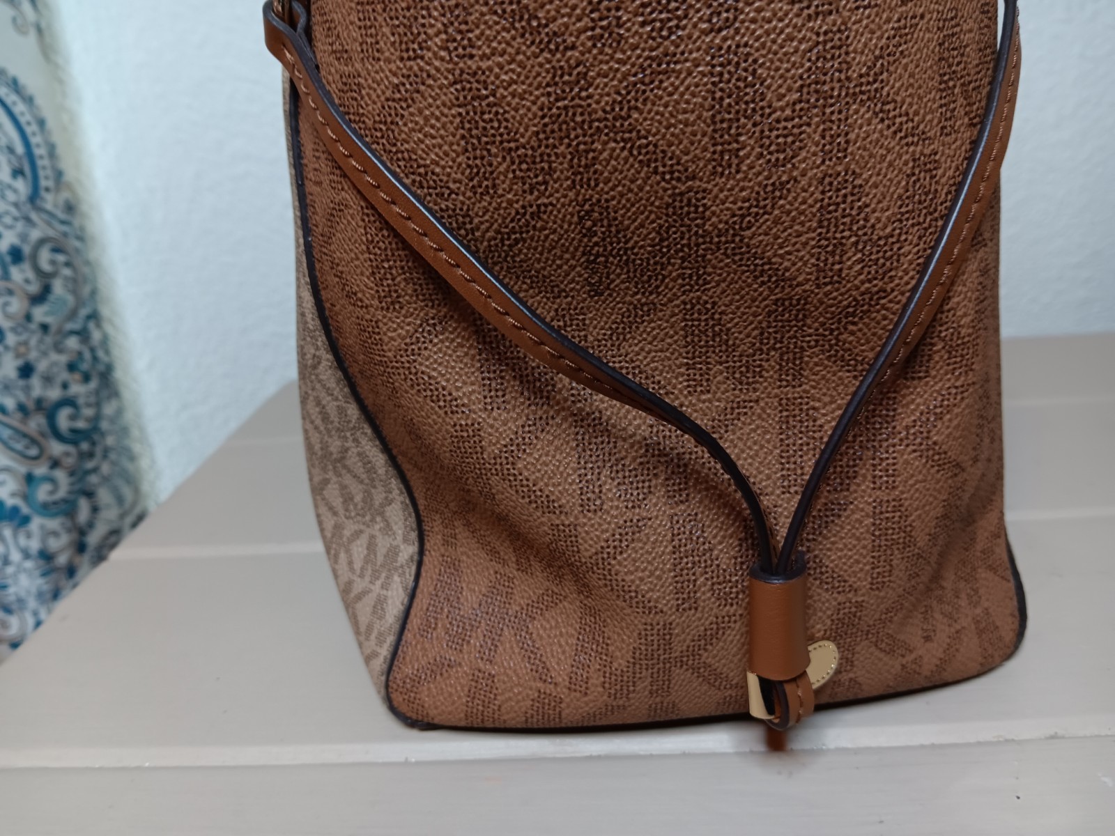 MICHAEL KORS VOYAGER LARGE TOTE SHOULDER BAG CAMEL BROWN WHITE MK LOGO NO TAGS