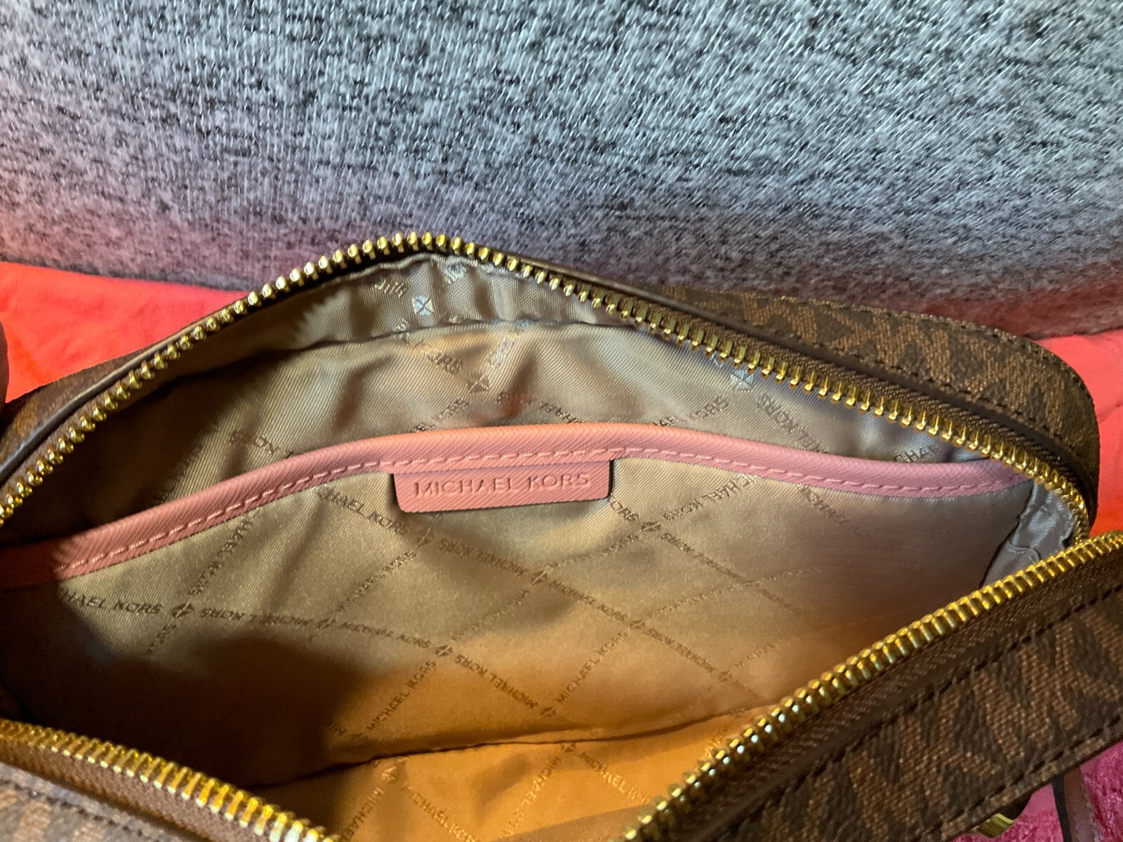 Michael Kors Jetset Brown Primrose Travel Coated Canvas Chain Sig Zip Crossbody
