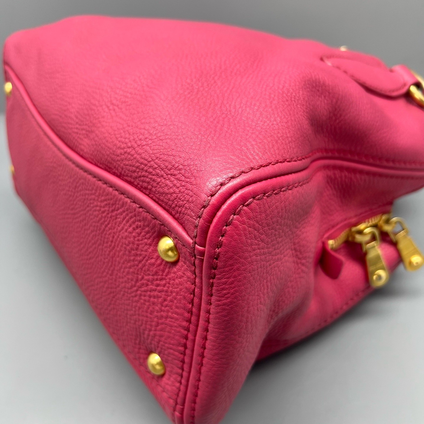 Miu Miu Pre-Owned Authentic Shoulder Bag Fuchsia 28*20*13cm