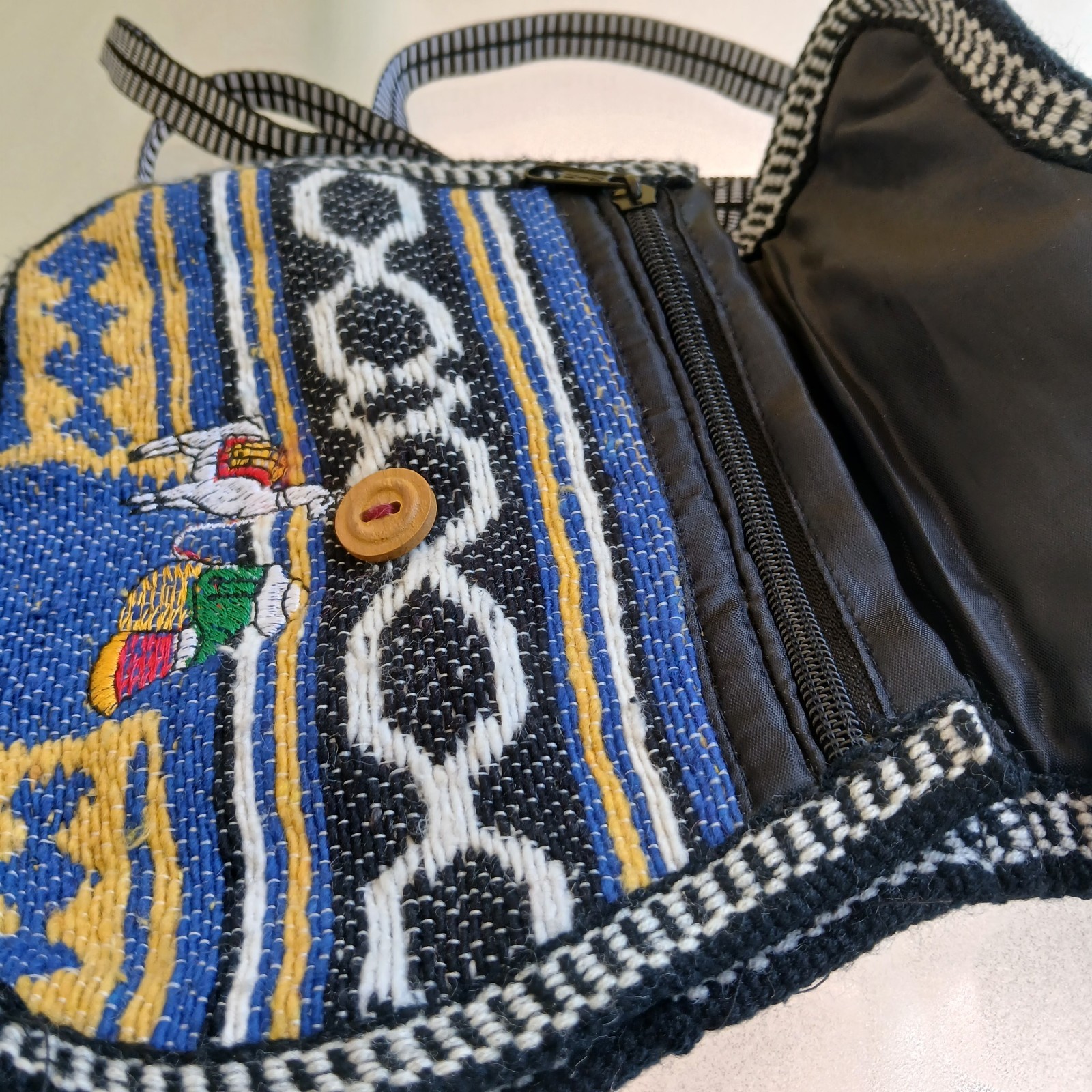 Peru Dart Shoulder Crossbody Bag/Purse