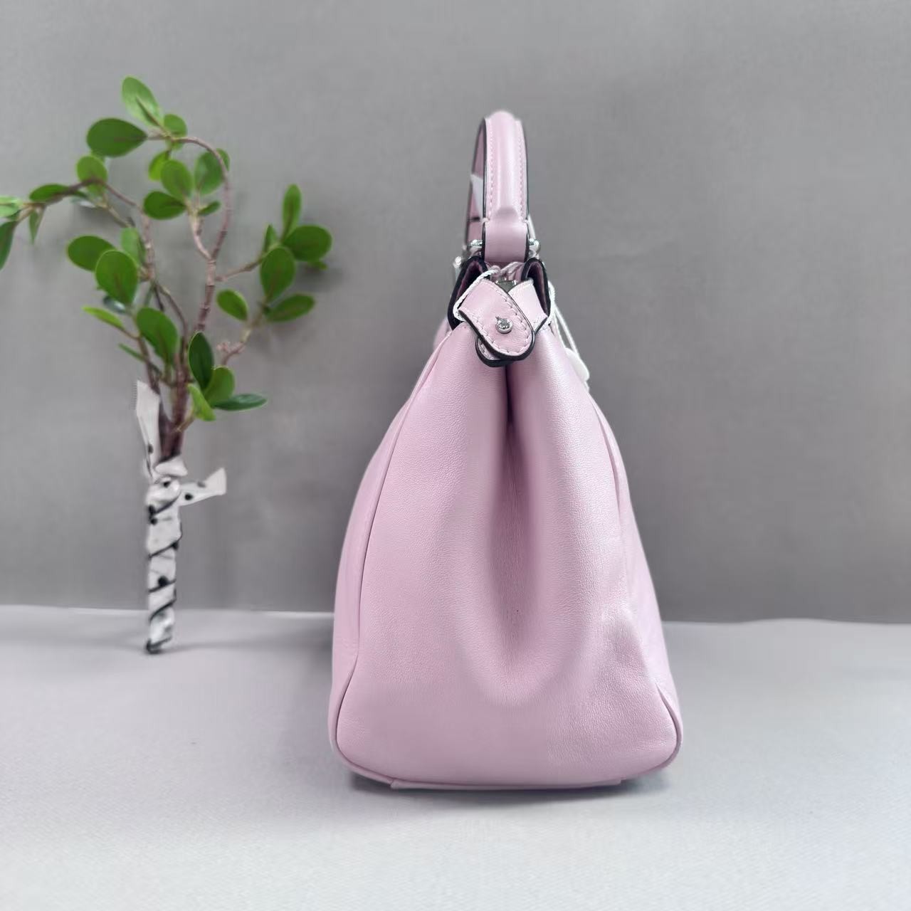 Fendi Peekaboo Light Pink Smooth Leather Silver Twist Lock Top Handle Bag