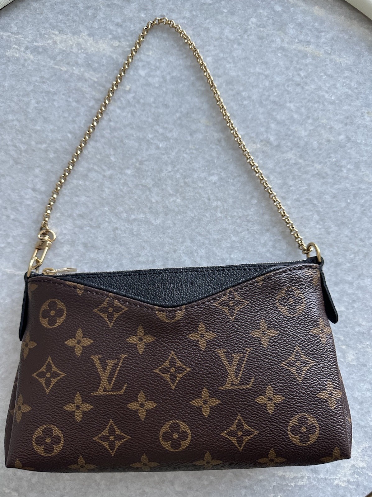 Louis Vuitton Pallas Clutch Monogram Noir | Excellent Condition