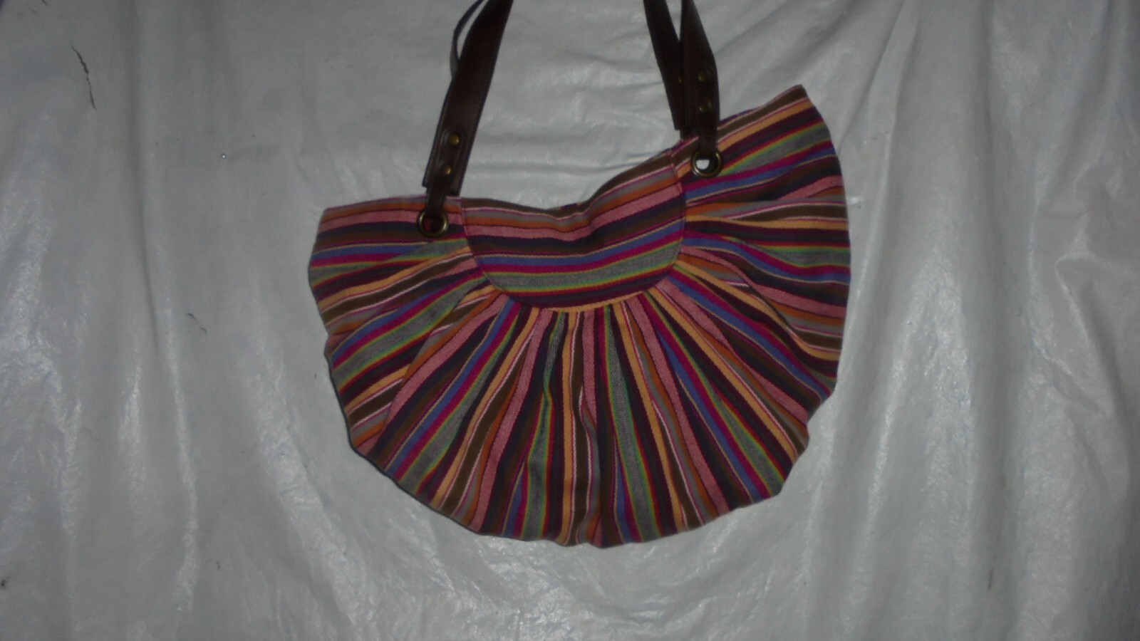 OLD NAVY, MULTI, COLOR STRIPES , BLUE COTTON LINING. 1 ZIPPER POCKET. HOBO TOTE