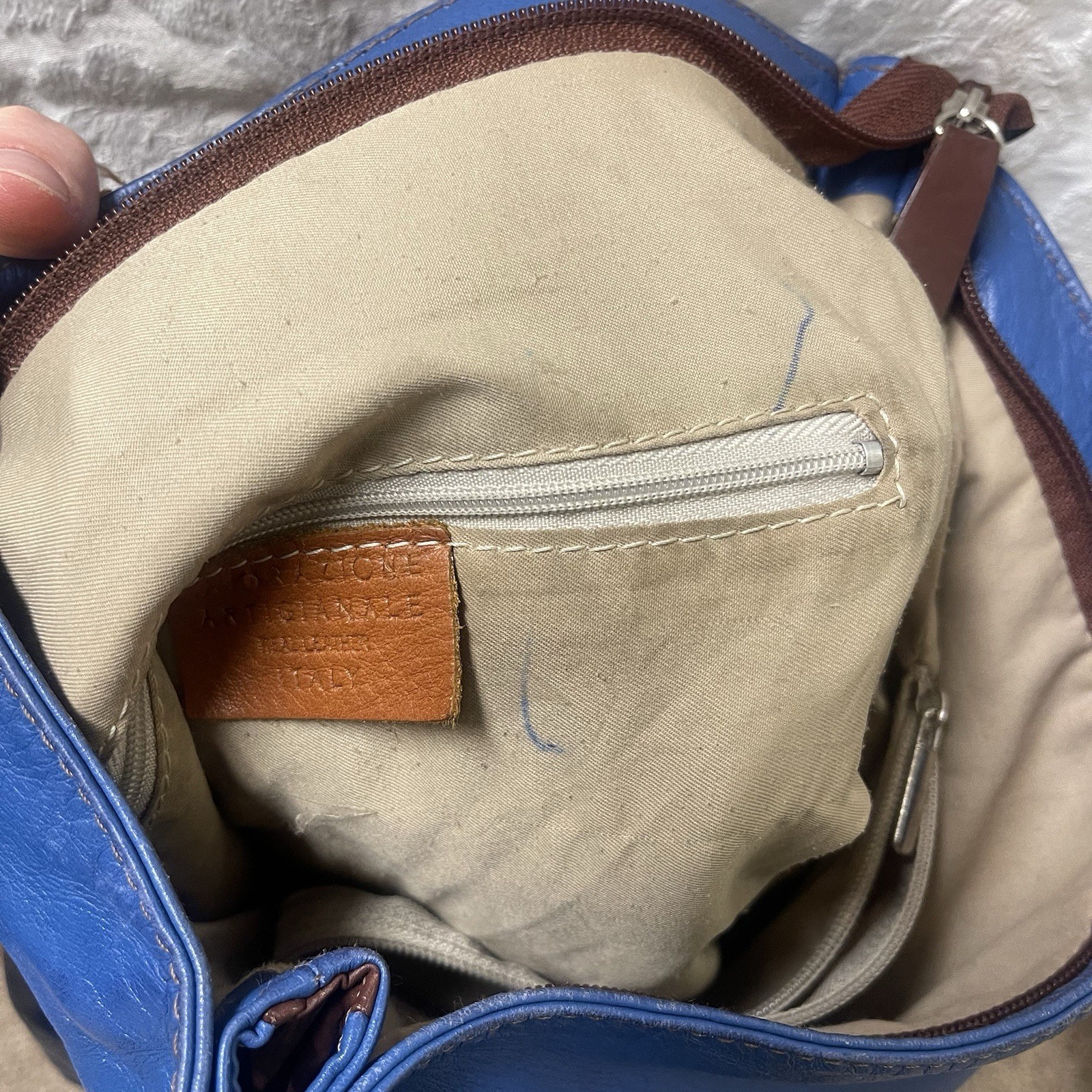 Lavorazione Artigianale Italian Blue Leather Convertible Crossbody Hobo Bag