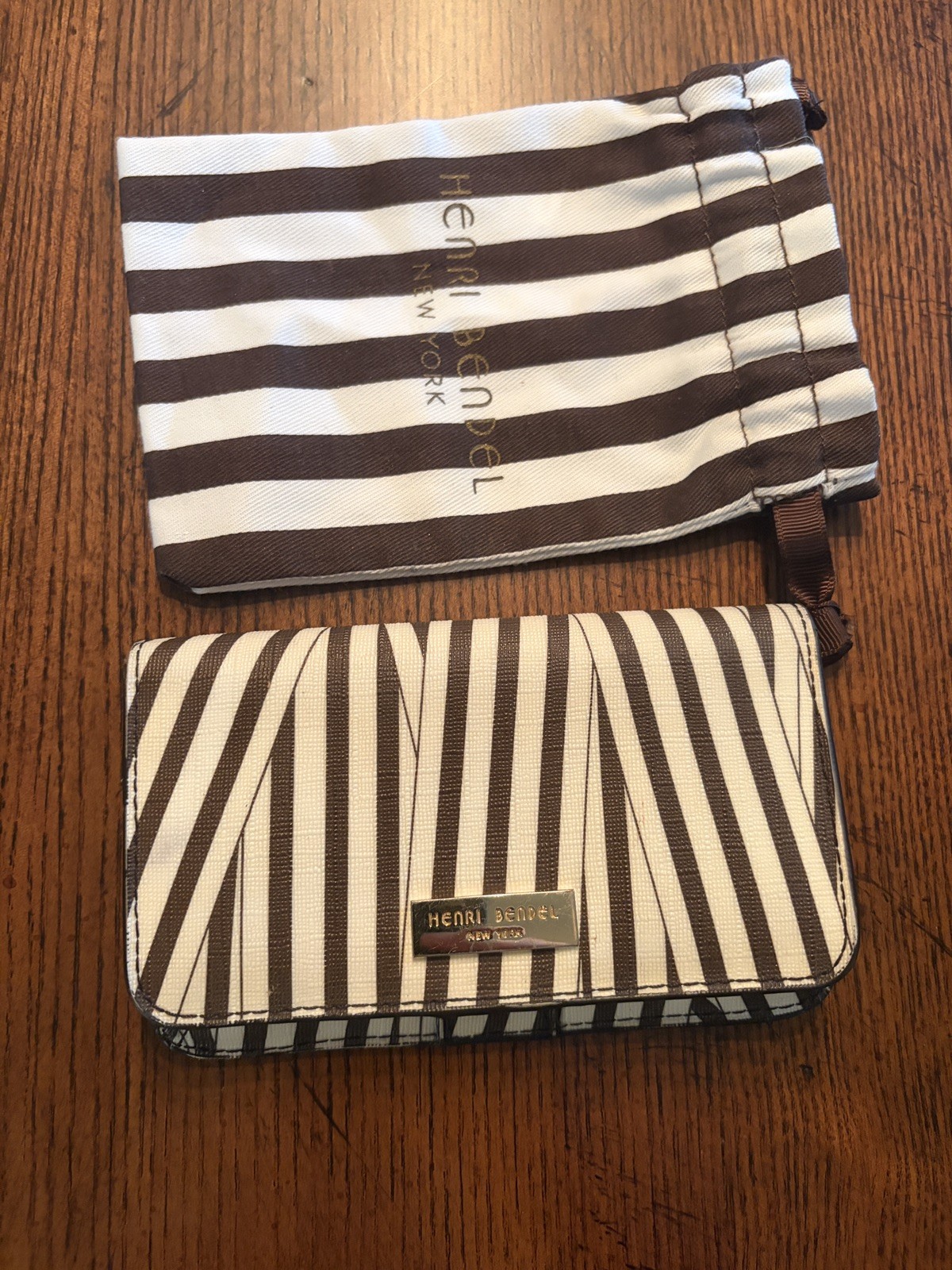 Henri Bendel Wallet Limited Designer Collection – With Original Dust Bag