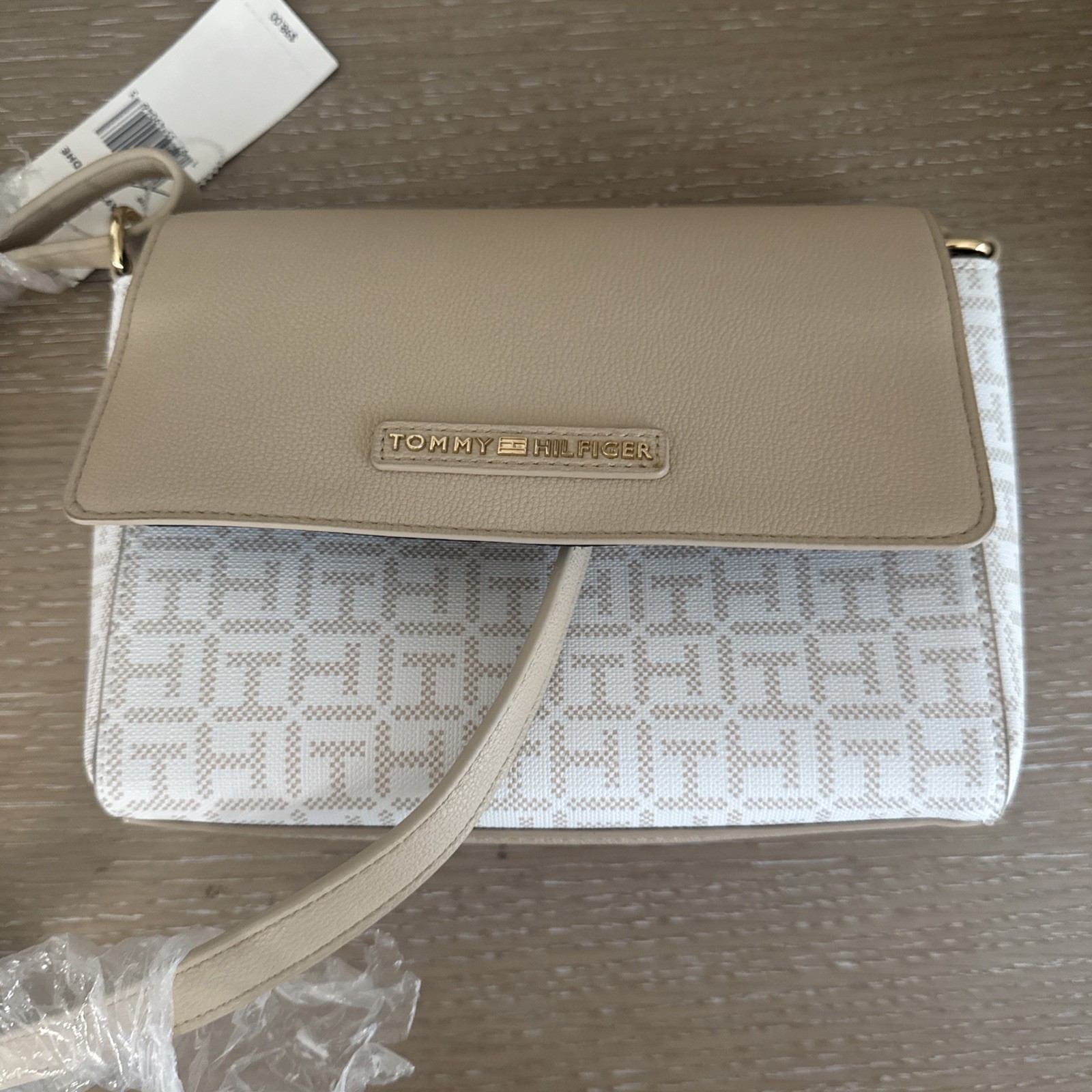 Tommy Hilfiger Women’s Crossbody Purse 69JA975 100 DHE