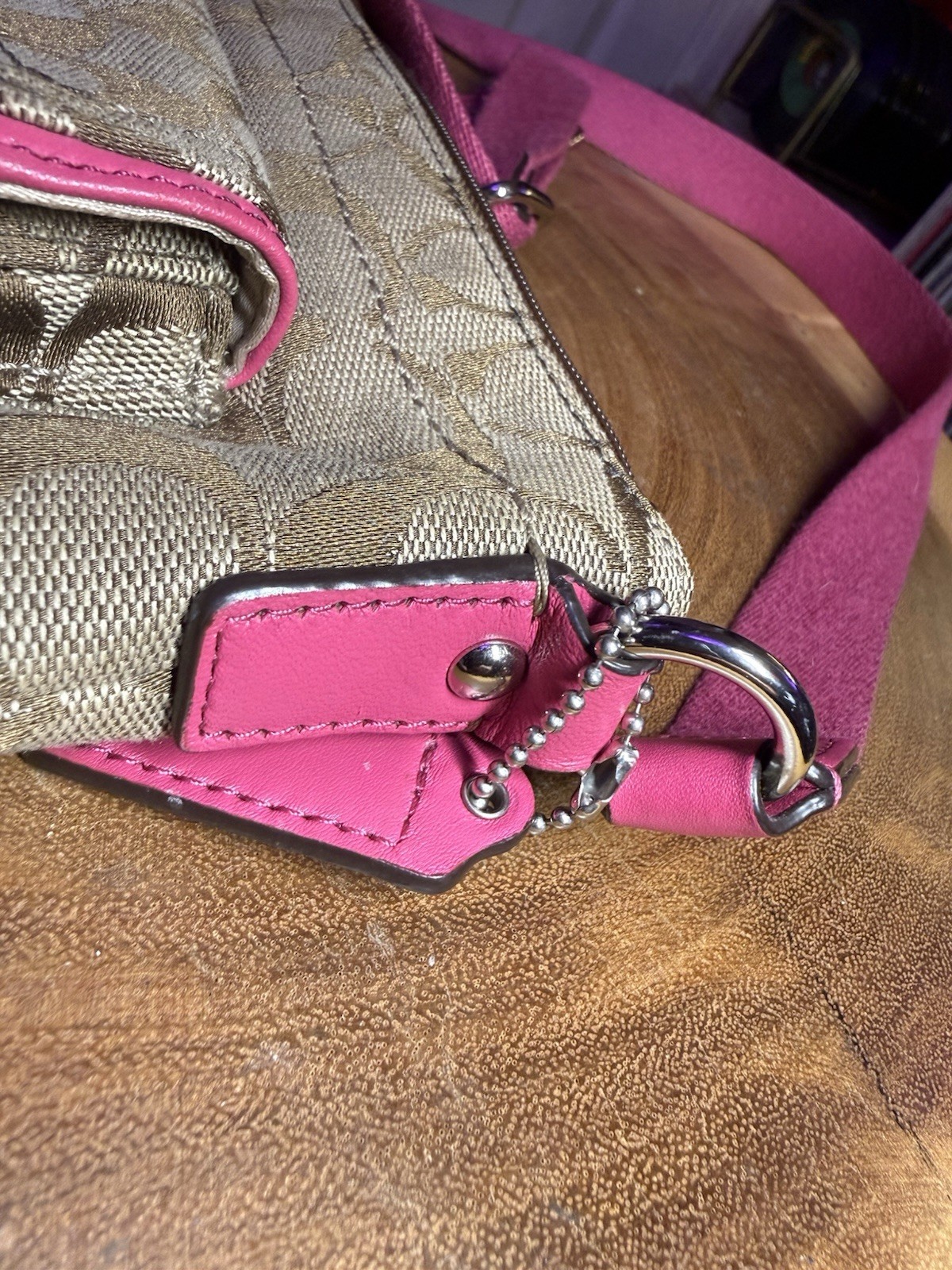 Coach Signature Logo Beige/Pink Crossbody Bag w/ Detachable Strap Turn Lock
