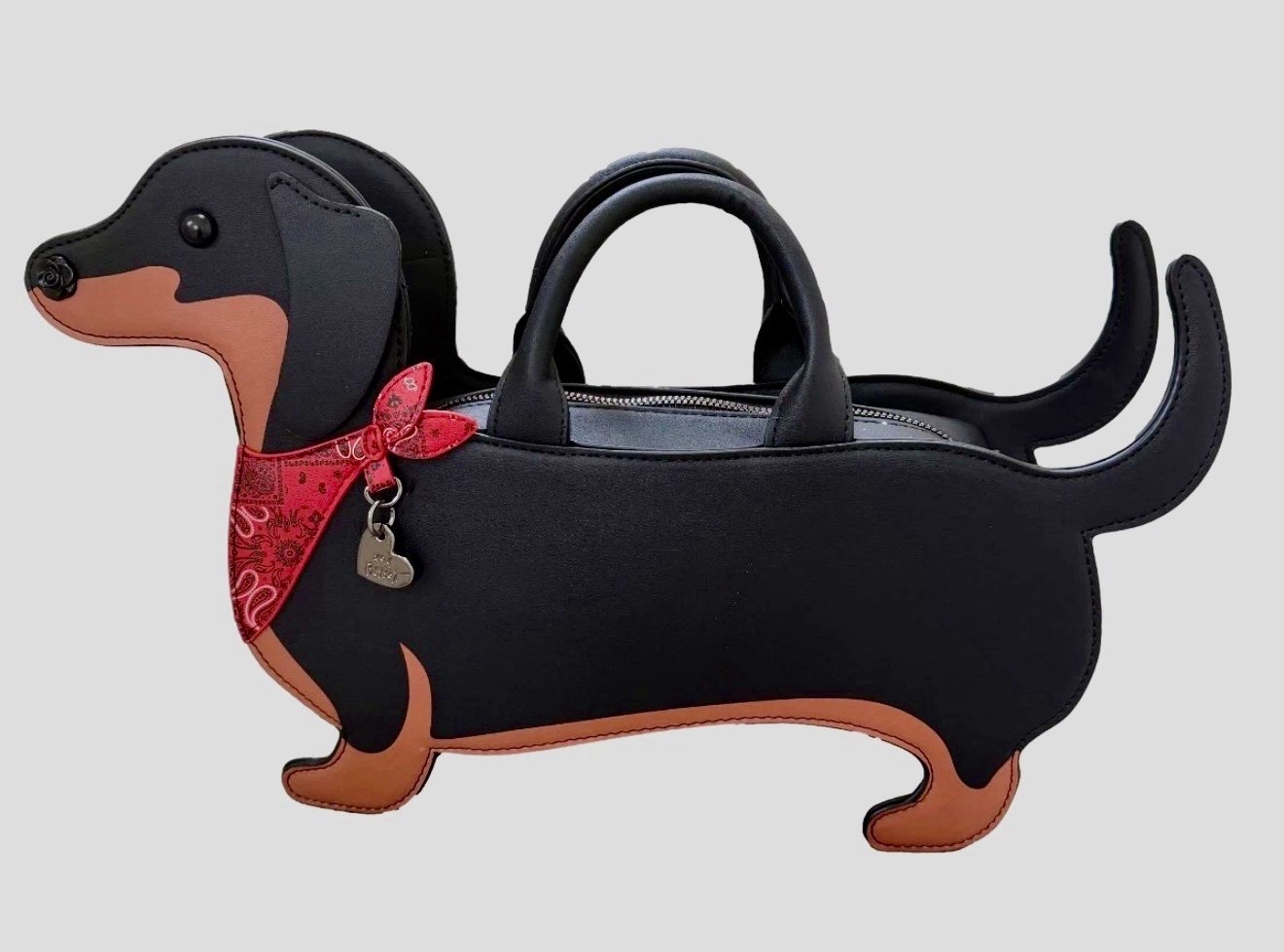 NEW VIRAL BETSEY JOHNSON Dachshund Dog Crossbody Bag Handle & adjustable strap