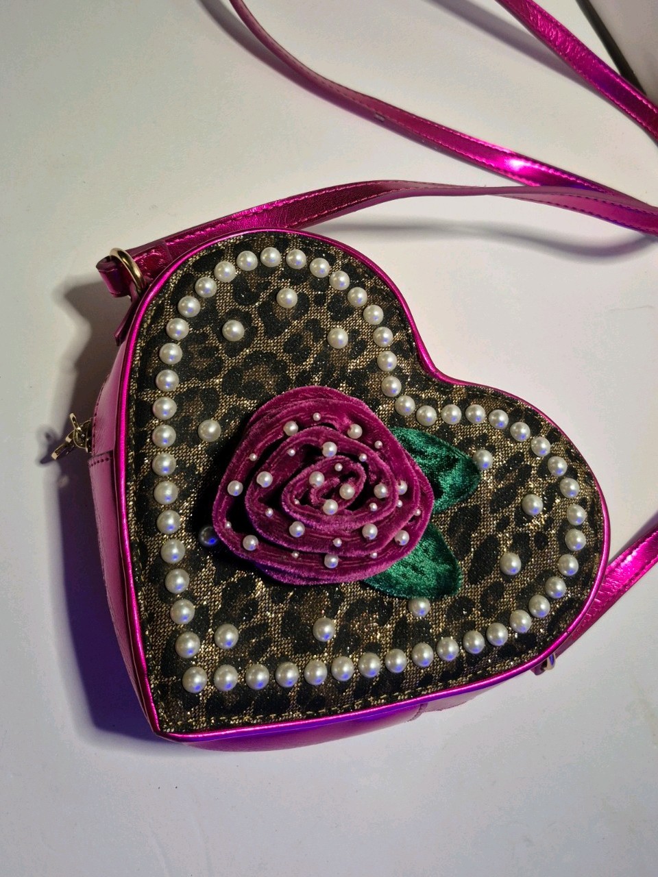 Beautiful Betsey Johnson Heart-shaped Purse with Rose and Pearl Accents