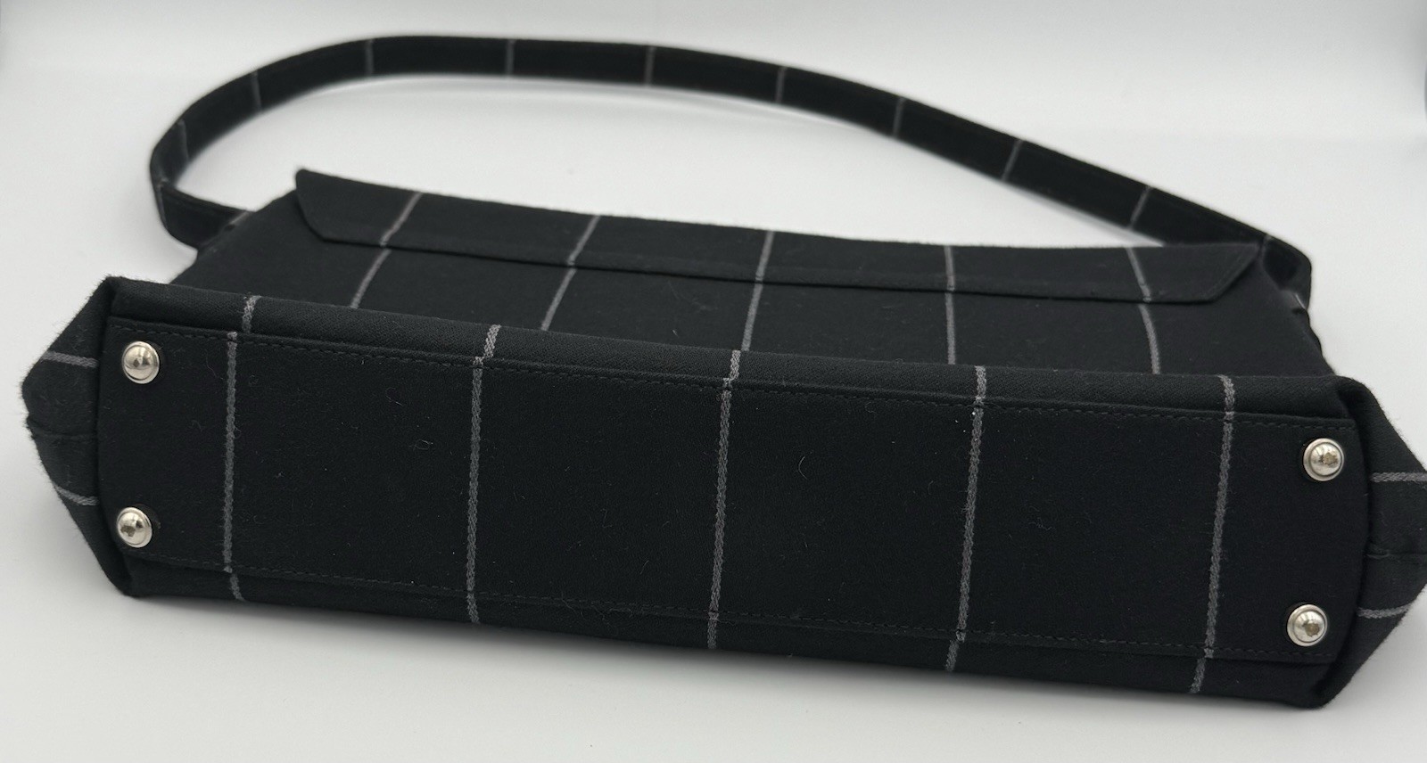 KATE SPADE Black and Gray Wool Fabric Pinstripe Purse Handbag Magnetic Close EUC