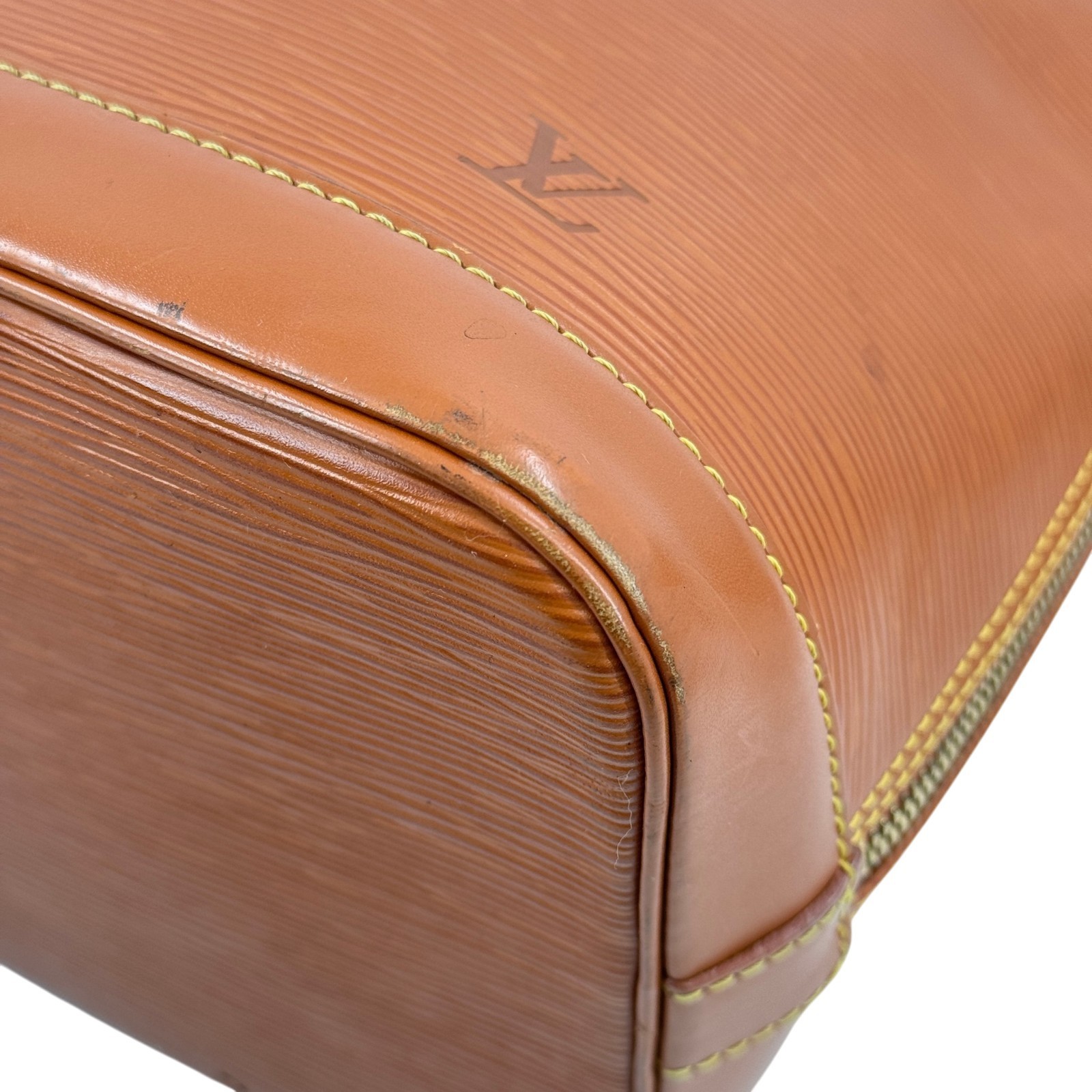 LOUIS VUITTON Alma PM Epi Kenya Brown Leather Women Top Handle Handbag M52148