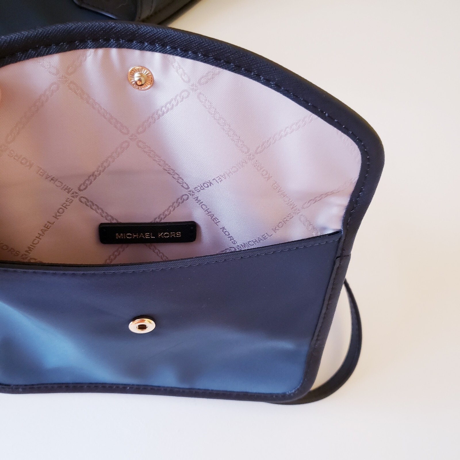 Michael Kors Eva Nylon Large Tote With Pouch in Navy Multi New Without Tag