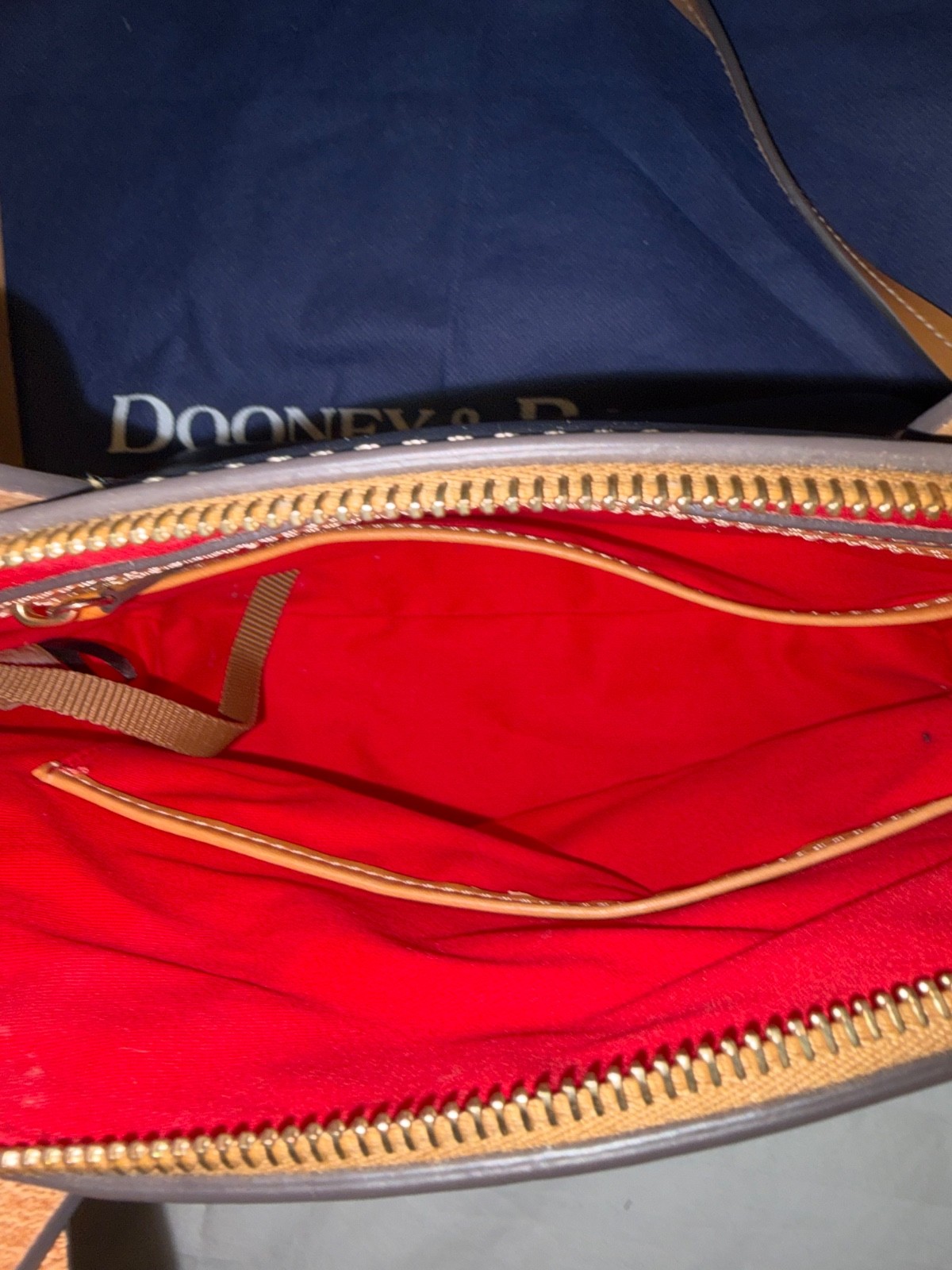 Dooney and Bourk domed handbag, Italian leather w/dust cover, Navy, crossbody