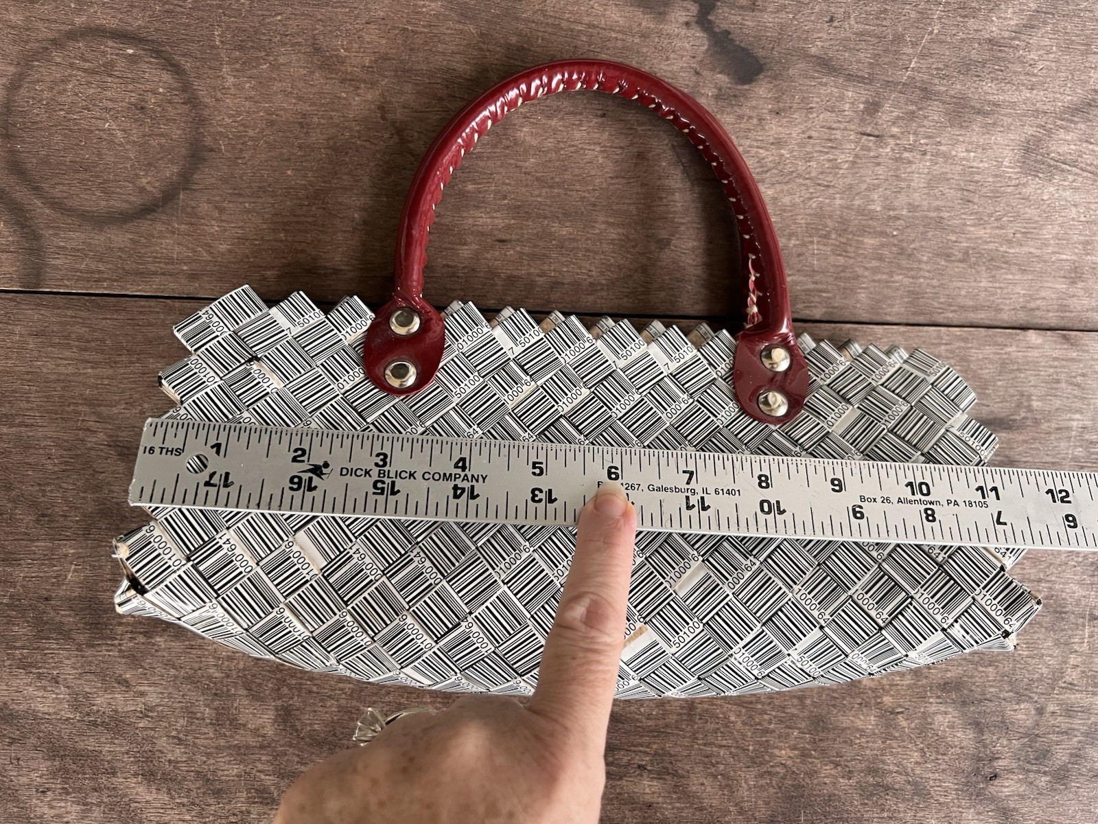 Nahui Ollin Black & White Weaving Bar Code Red Wine Strap CUTE